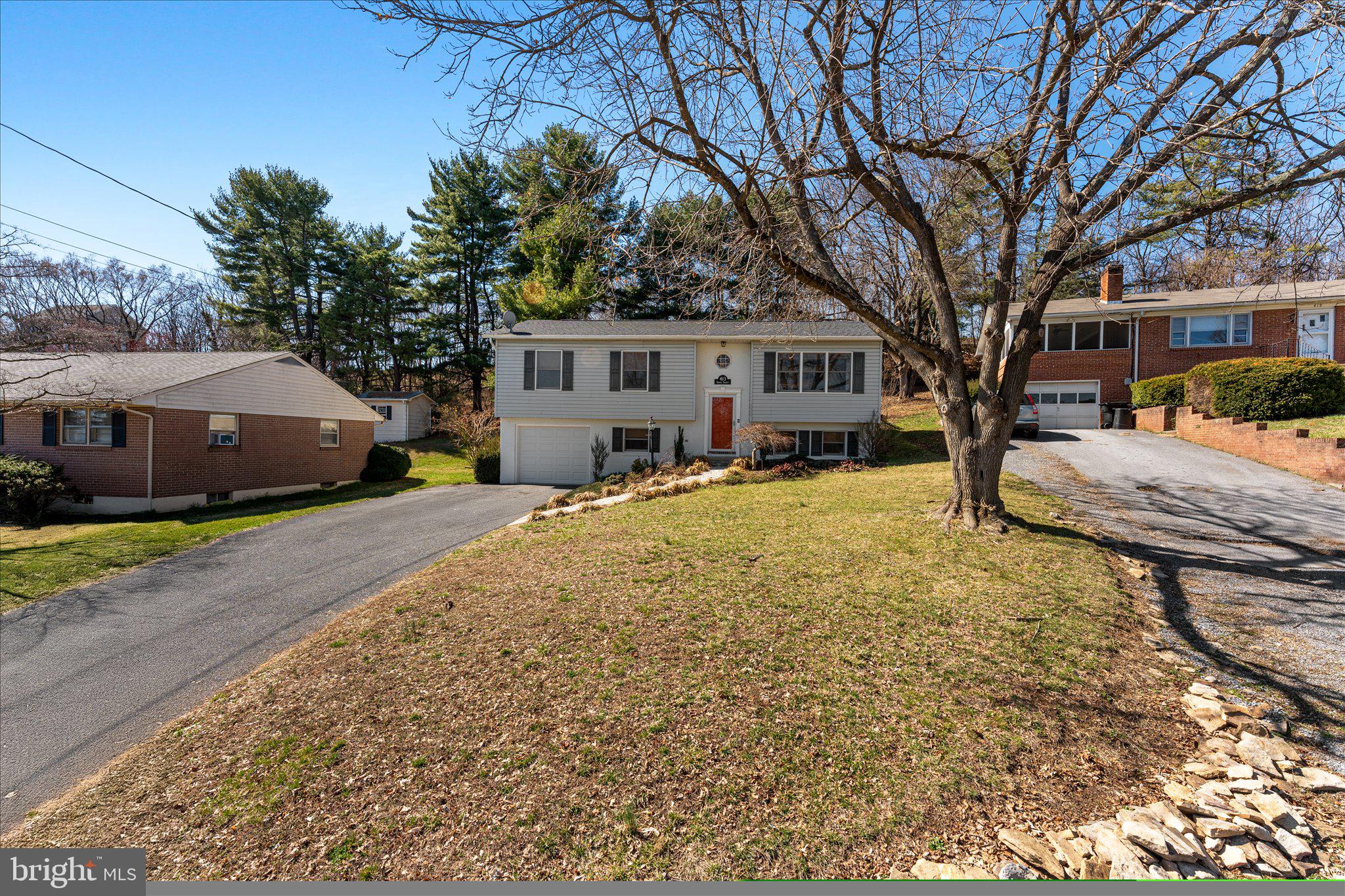 WHITACRE - Residential