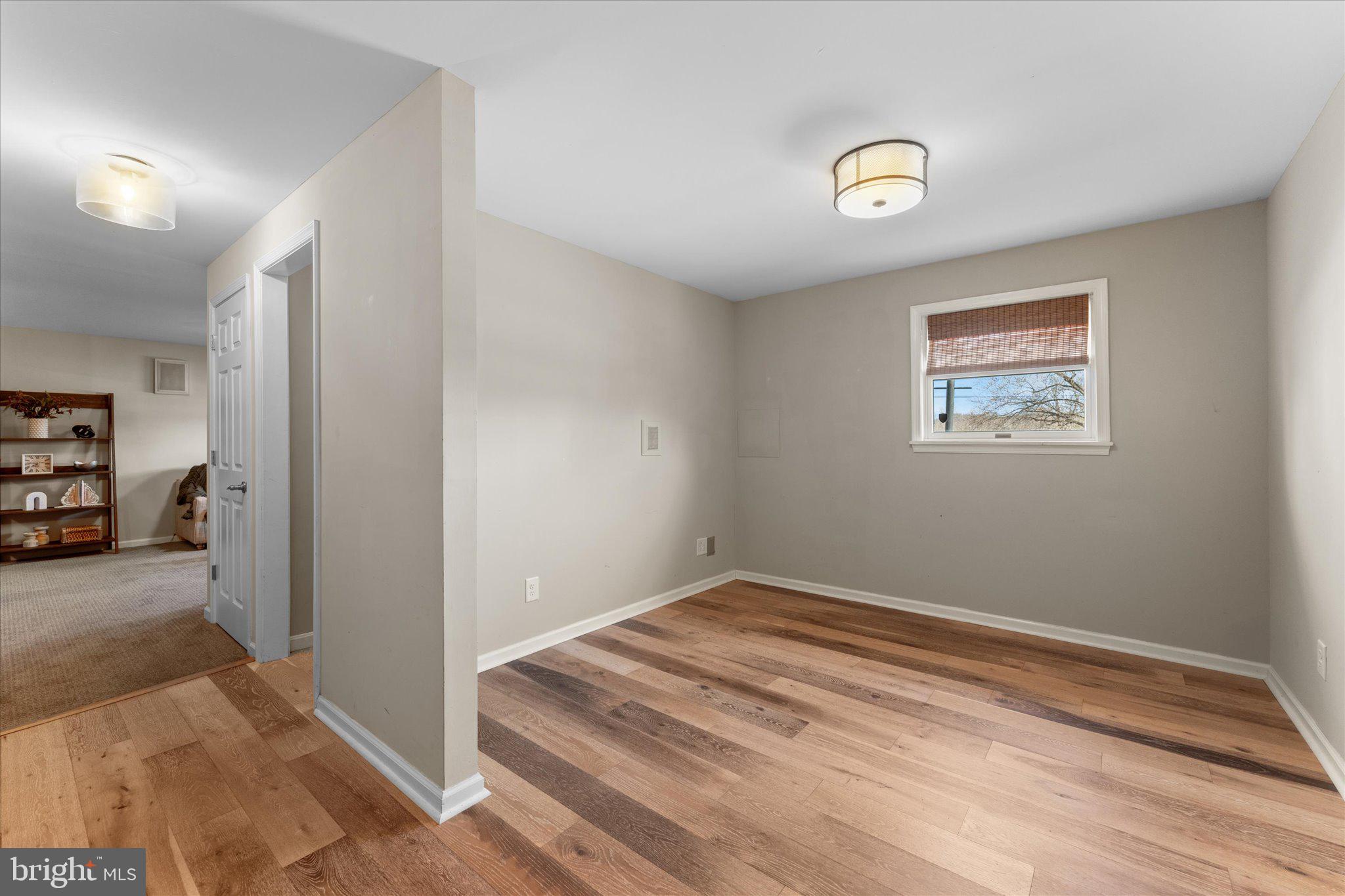 WHITACRE - Residential