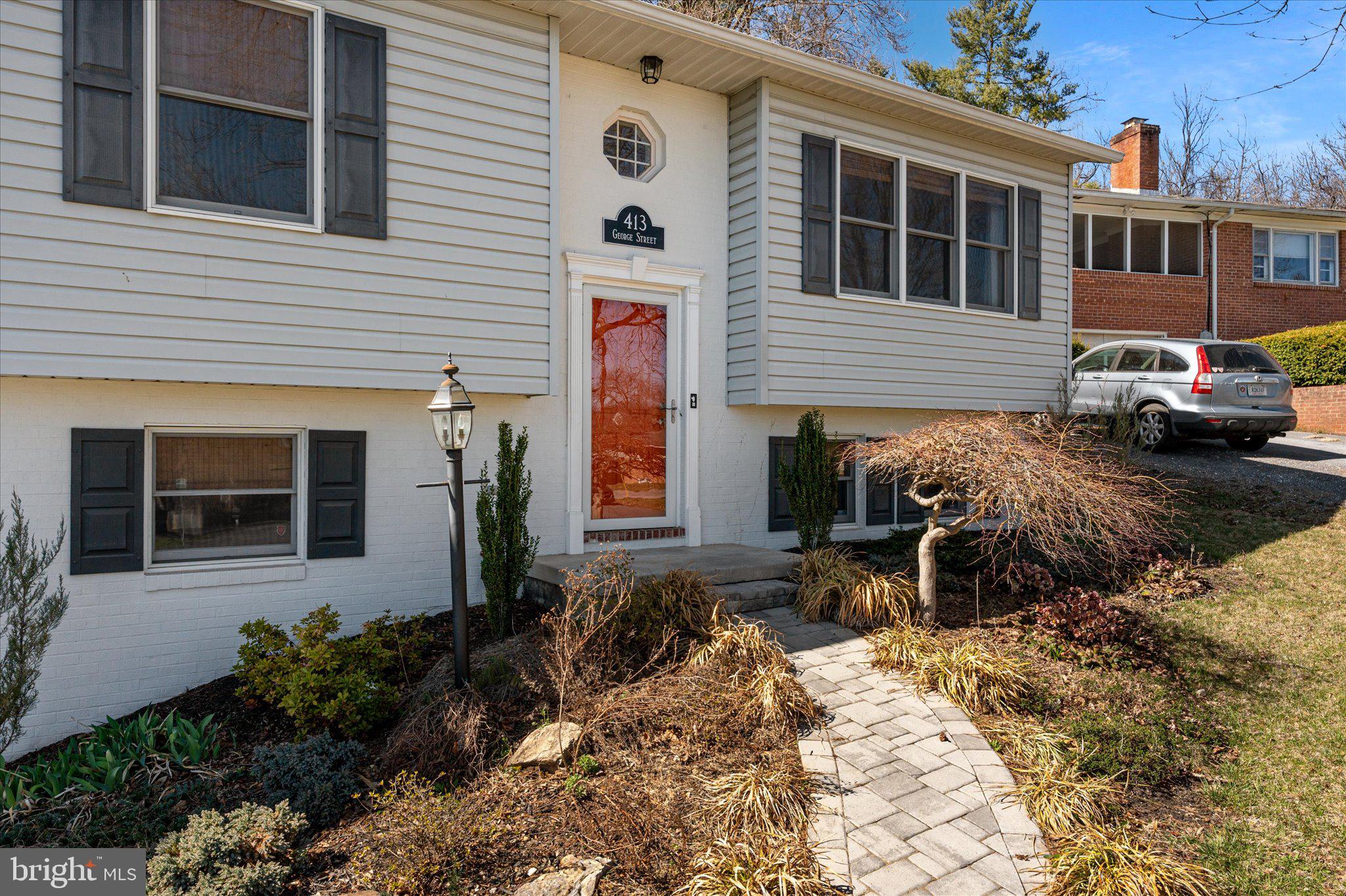 WHITACRE - Residential