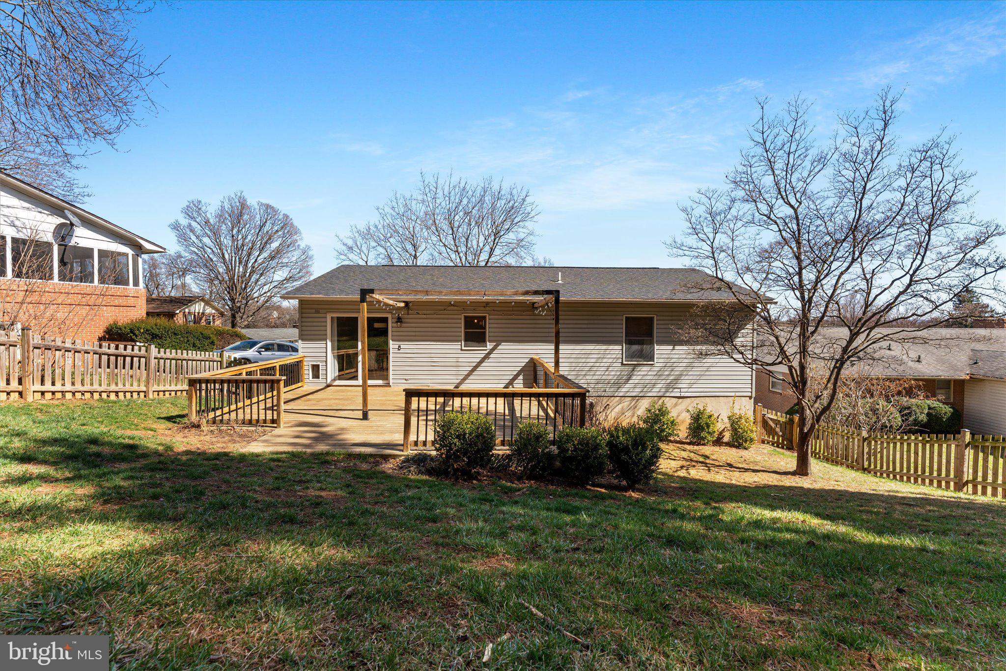 WHITACRE - Residential