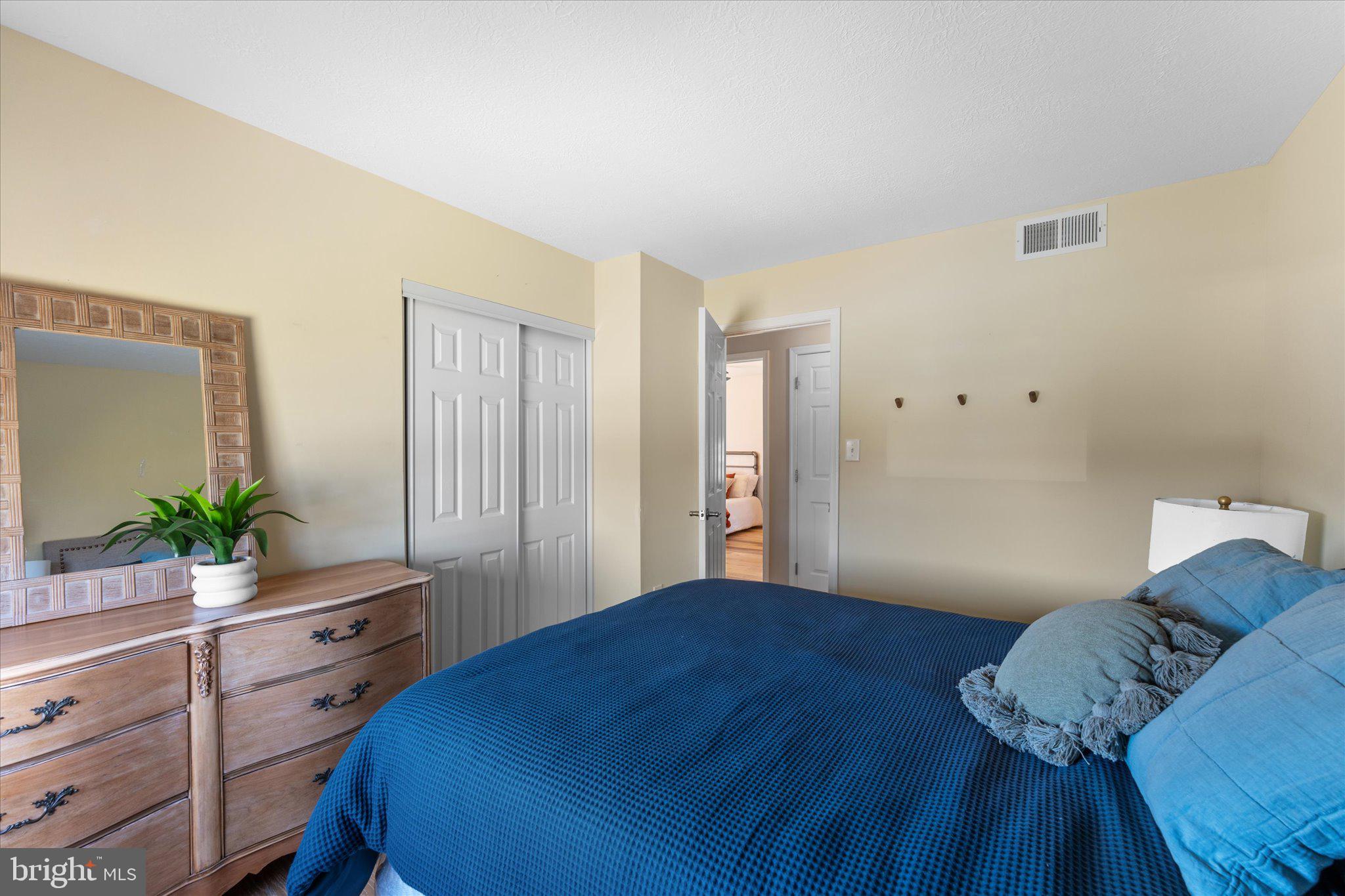 WHITACRE - Residential