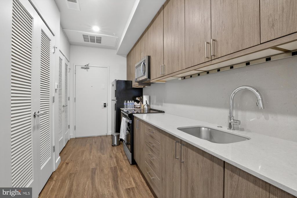 Photo of 525 N 41st Street #208, PHILADELPHIA, PA 19104 (MLS # PAPH2584428)
