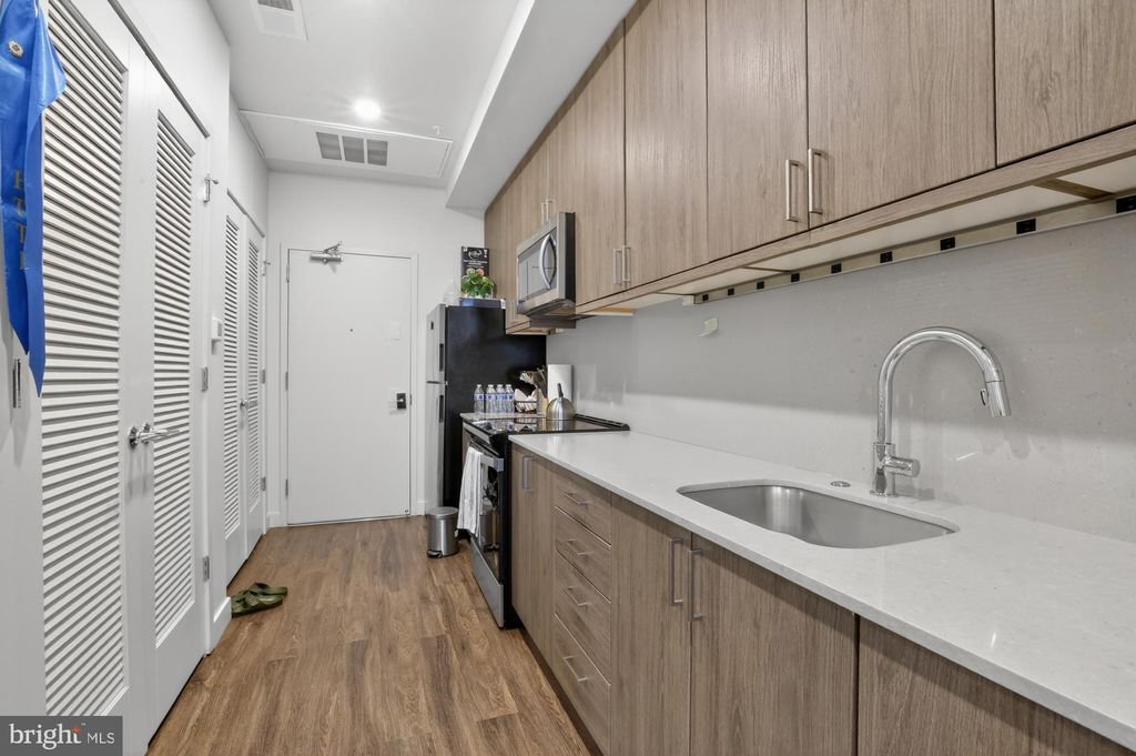 Photo of 525 N 41st Street #208, PHILADELPHIA, PA 19104 (MLS # PAPH2584428)