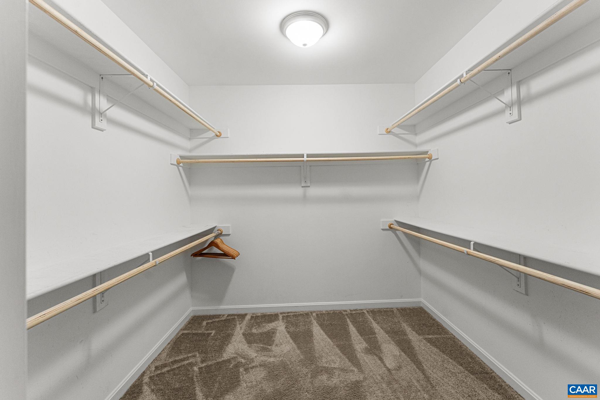 SPRING CREEK - Residential