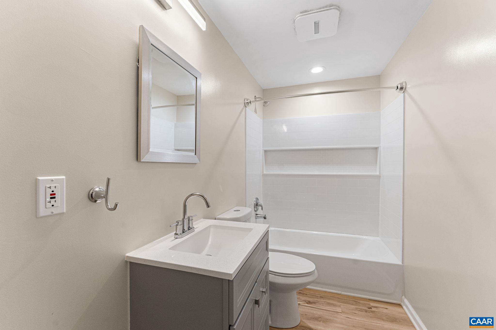 SPRING CREEK - Residential