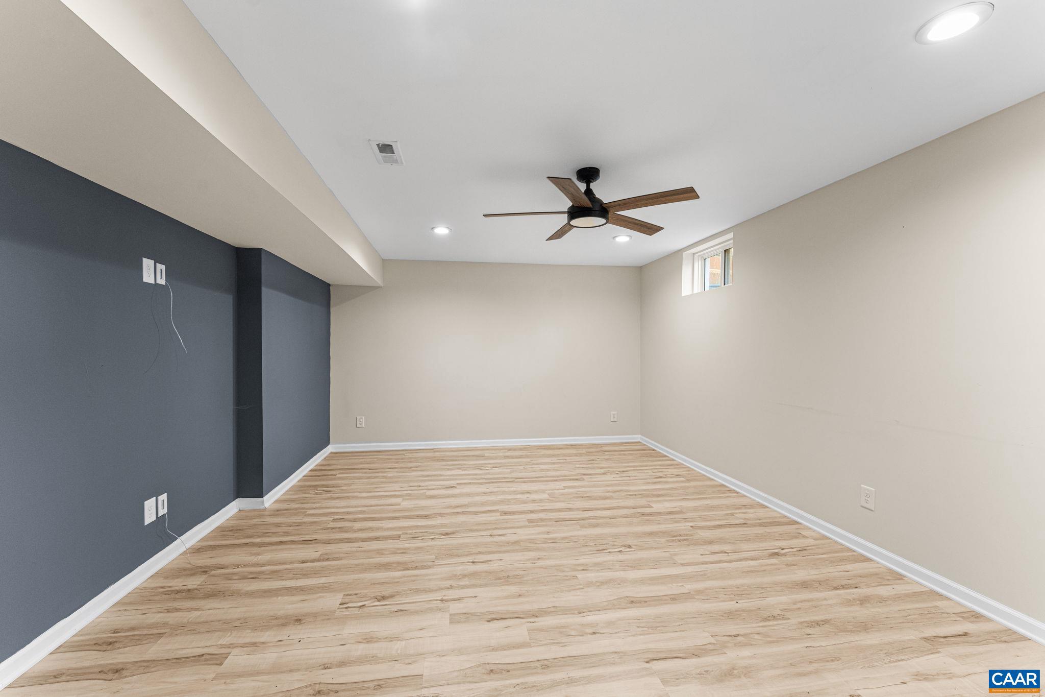 SPRING CREEK - Residential