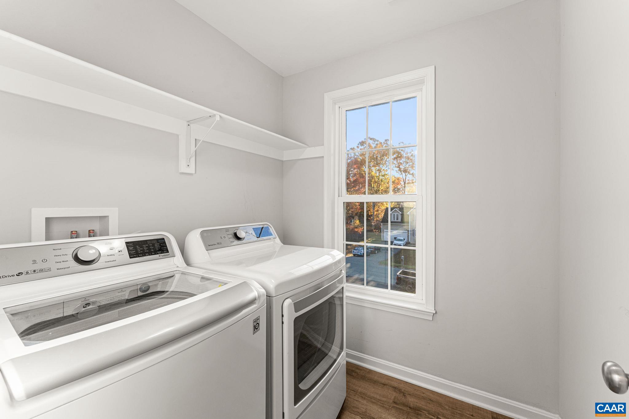 SPRING CREEK - Residential