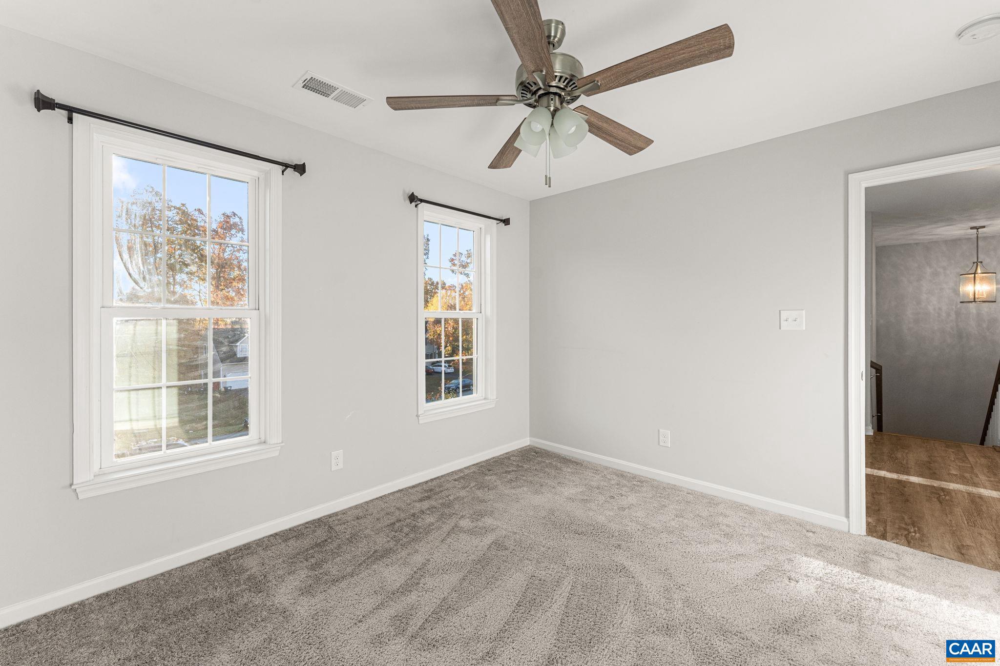 SPRING CREEK - Residential