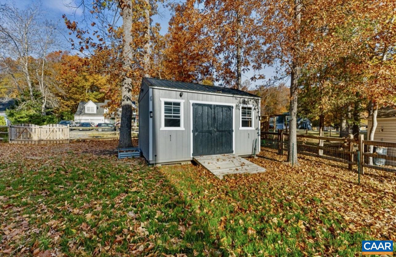 SPRING CREEK - Residential