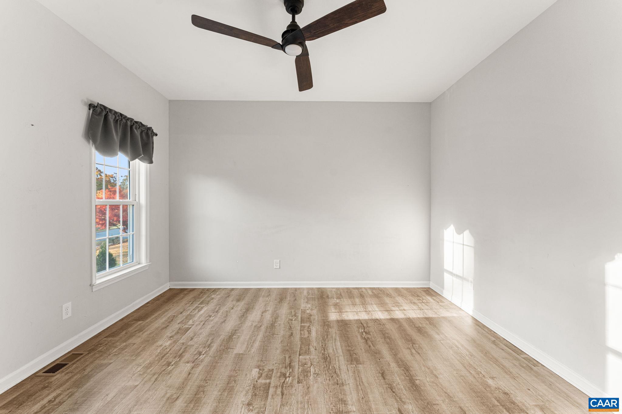 SPRING CREEK - Residential