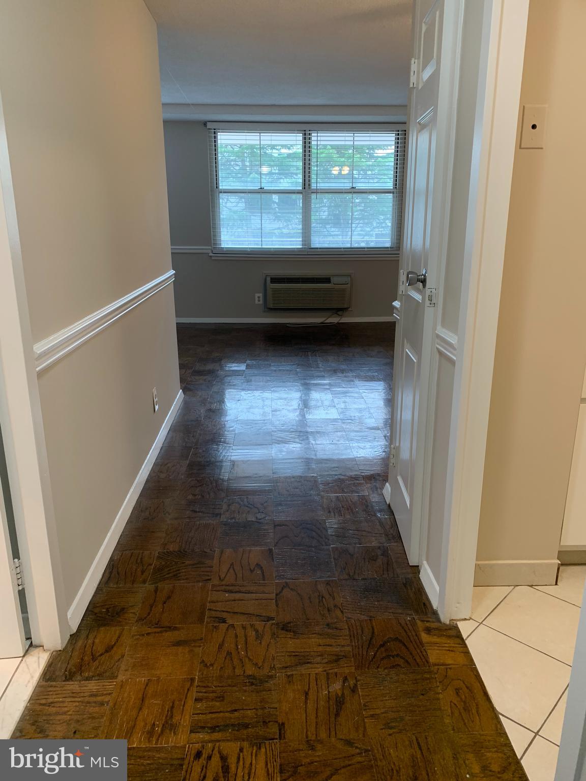 CIRCLE CONDOMINIUMS - Residential Lease