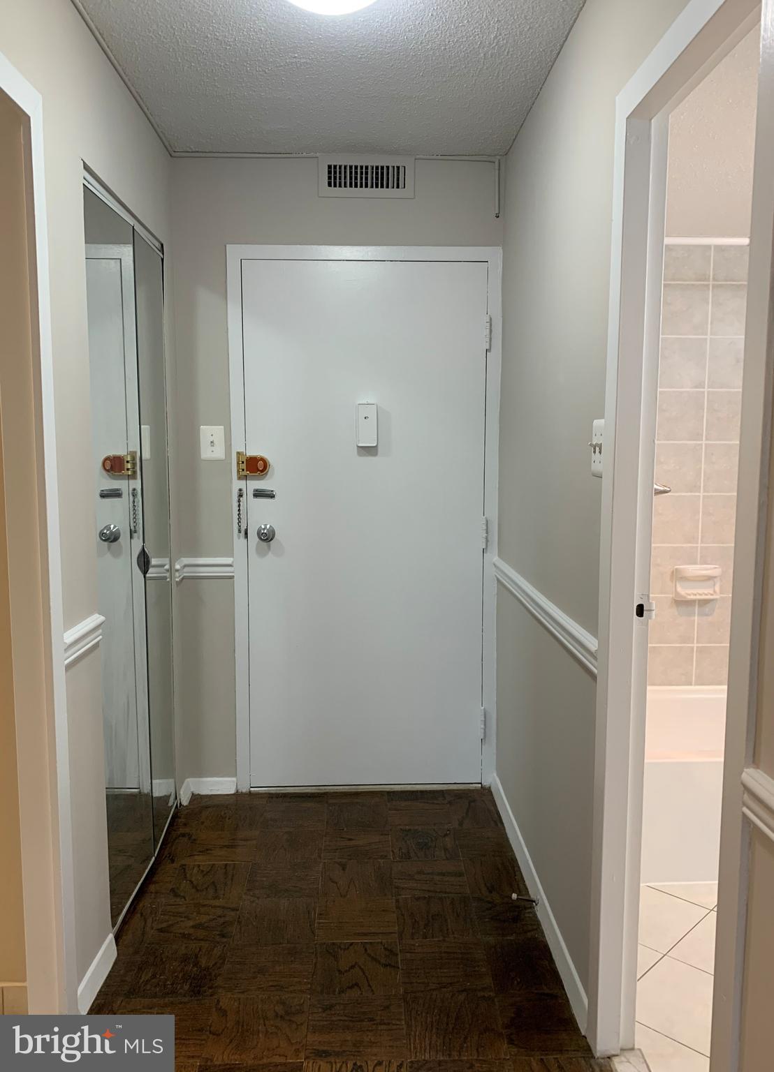 CIRCLE CONDOMINIUMS - Residential Lease