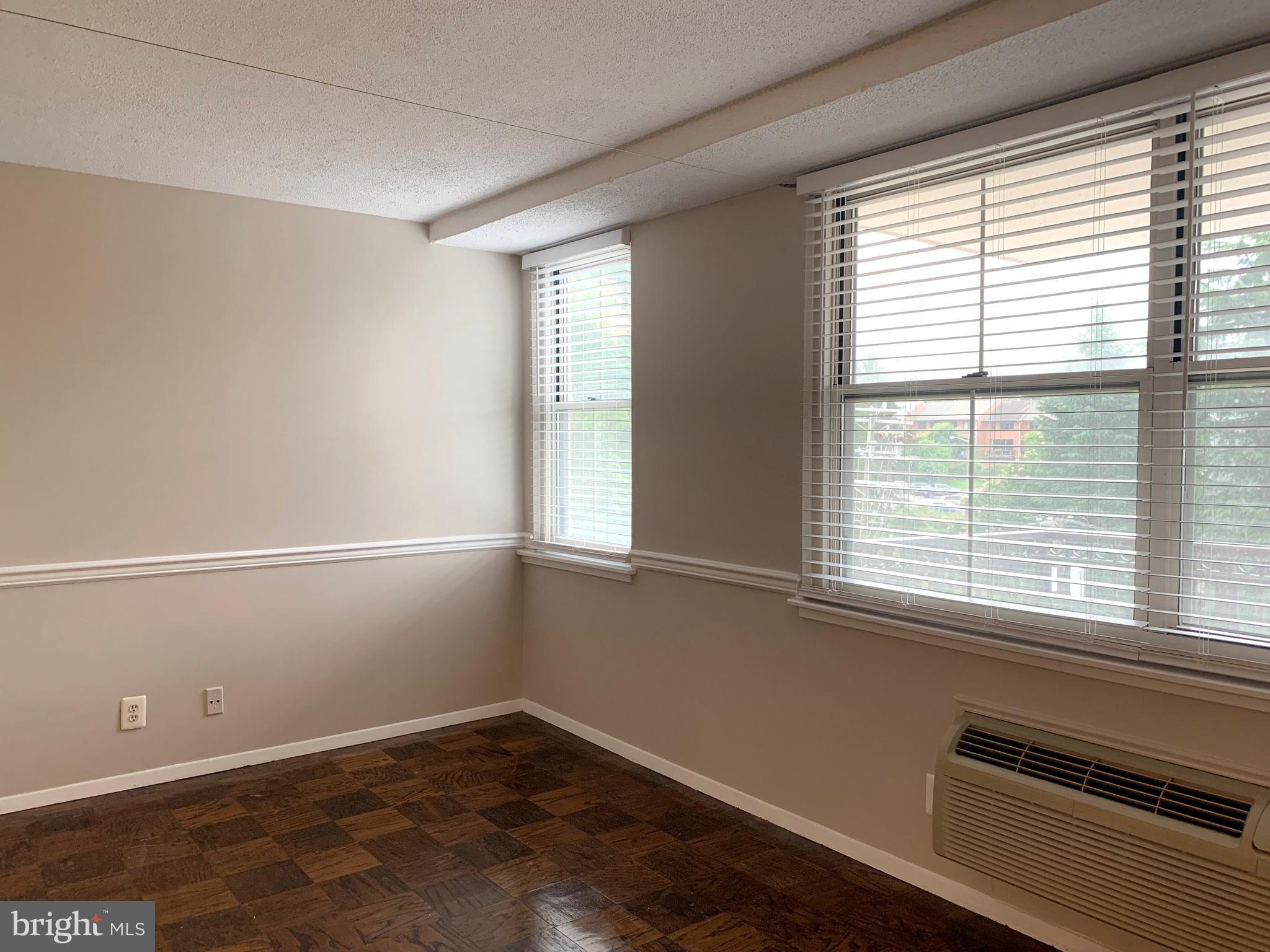 CIRCLE CONDOMINIUMS - Residential Lease