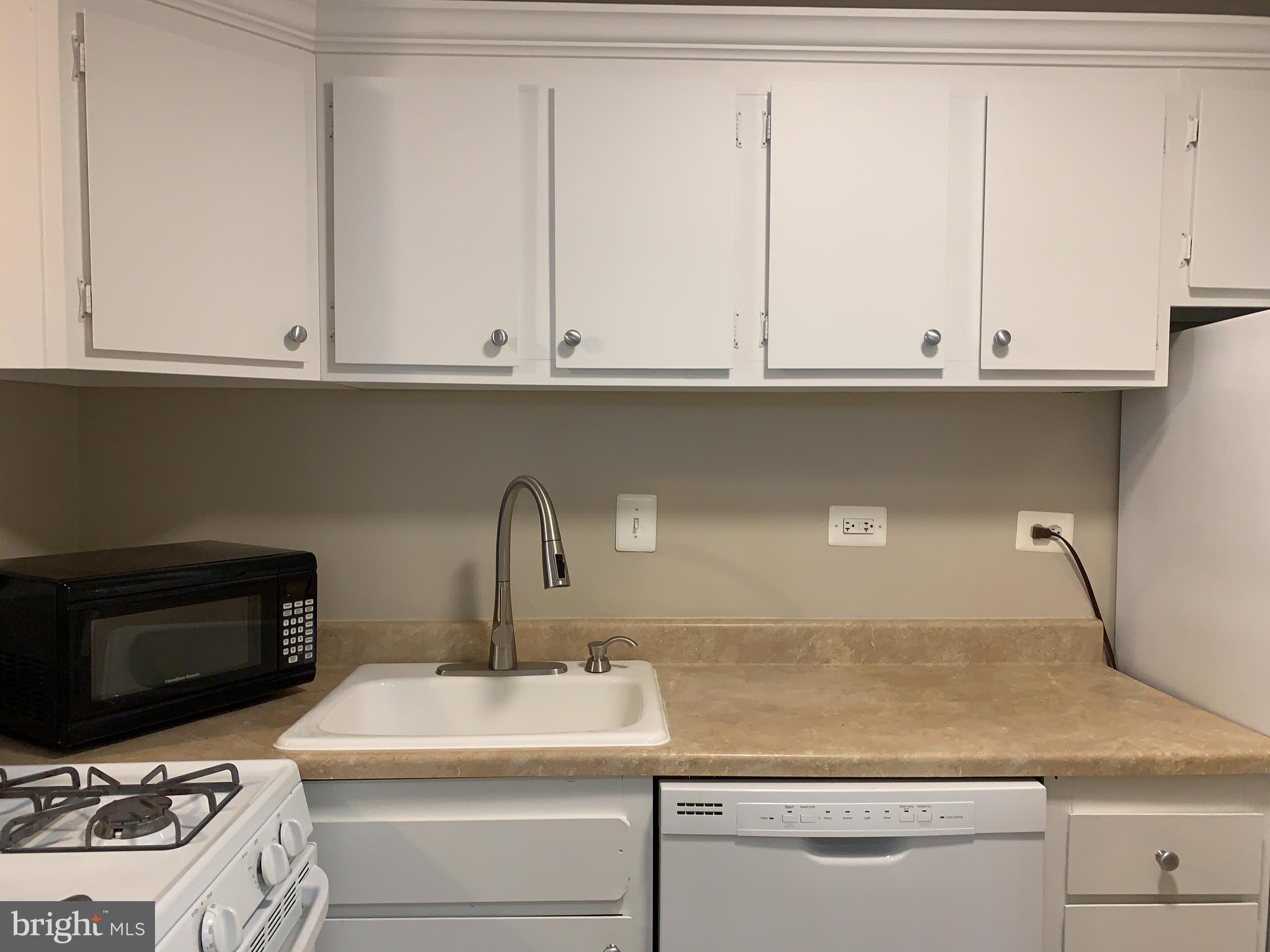 CIRCLE CONDOMINIUMS - Residential Lease