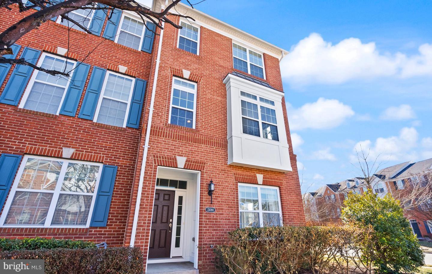 LOUDOUN VALLEY ESTATES 2 - Residential Lease