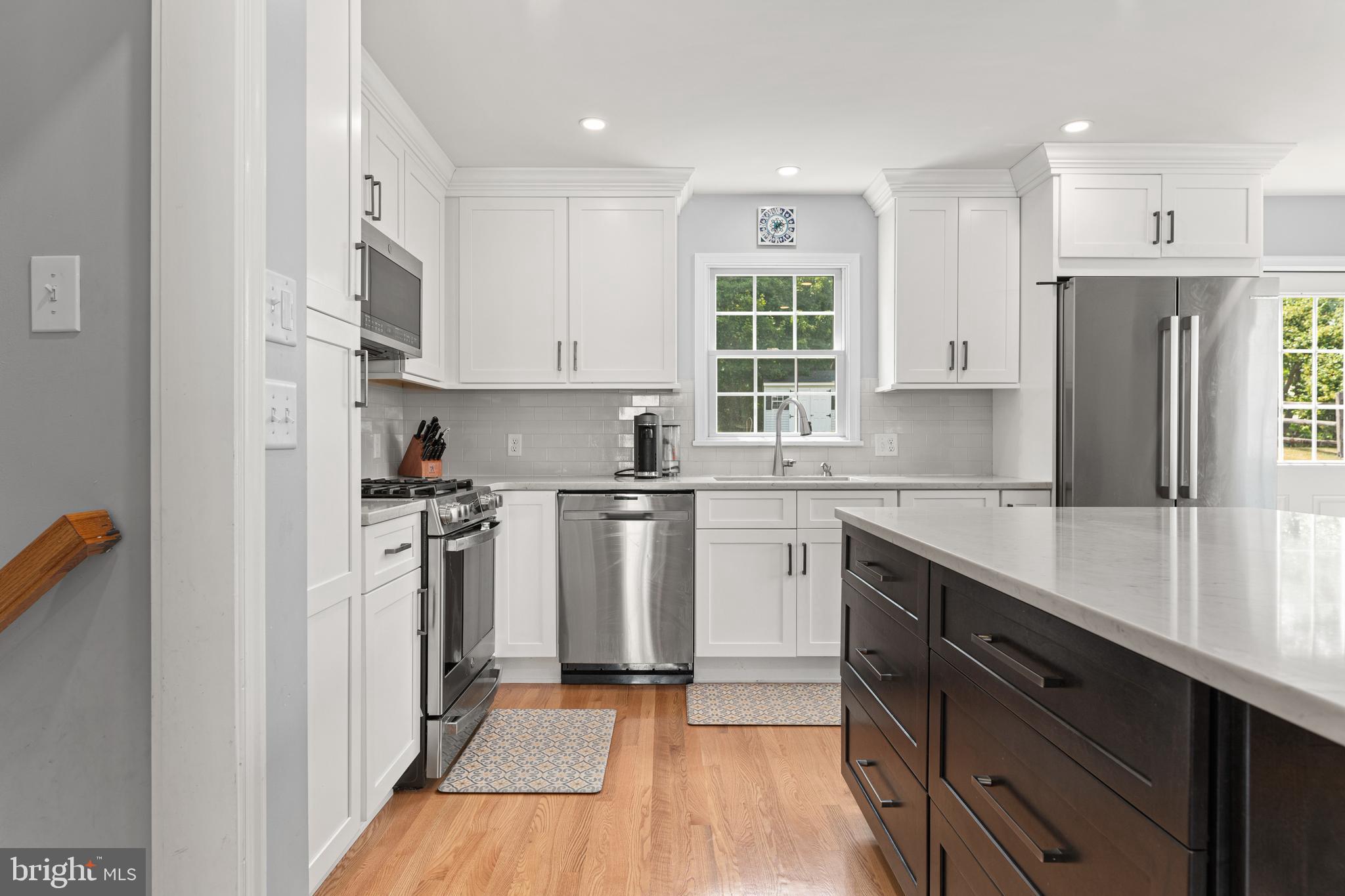 BELMONT TERR - Residential