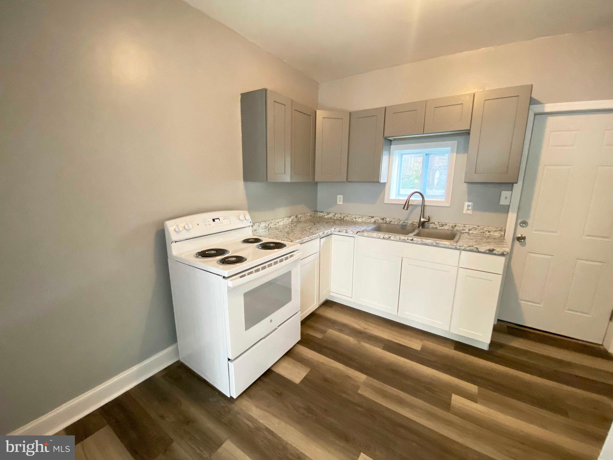 KENSINGTON - Residential Lease