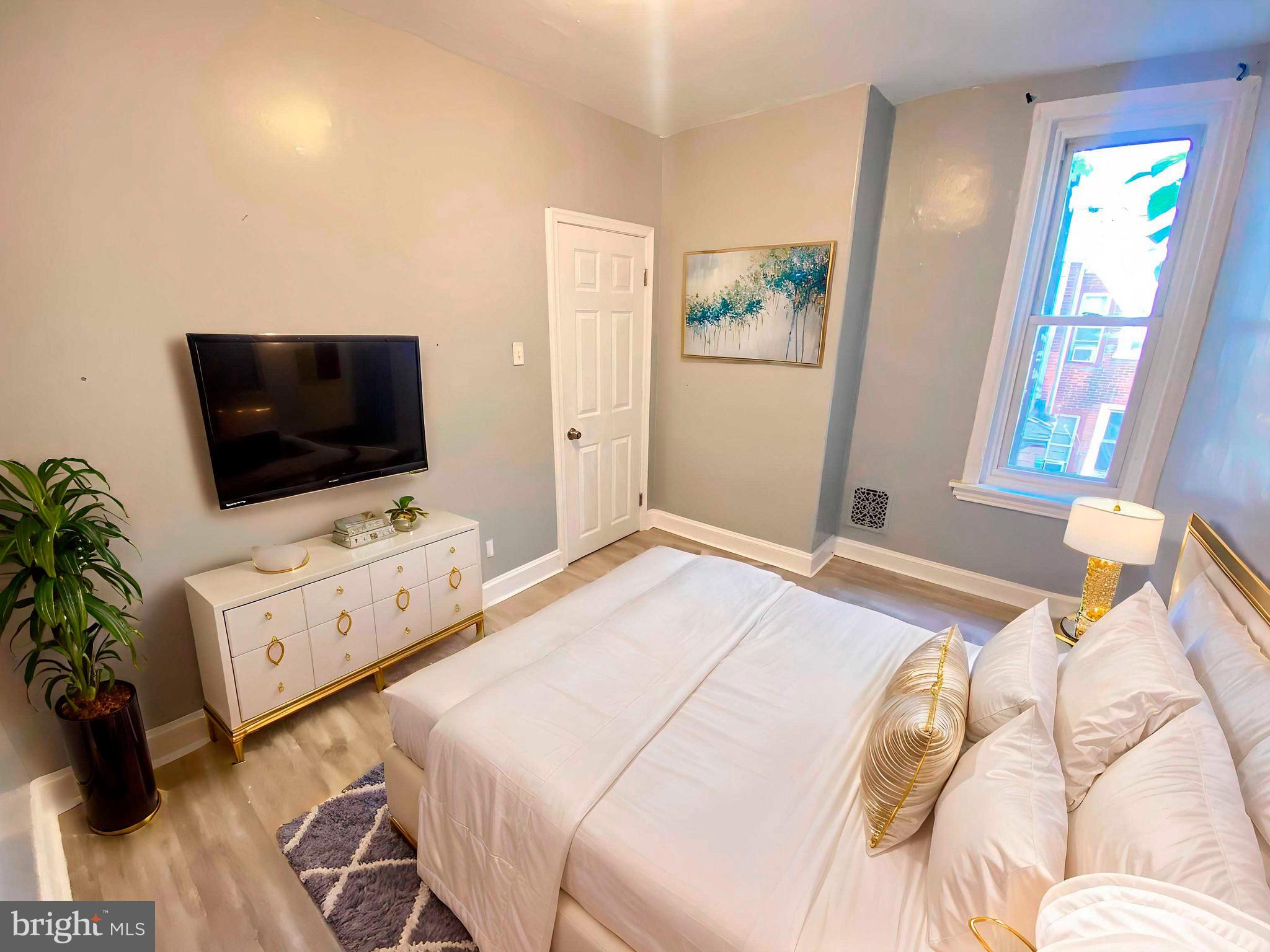 KENSINGTON - Residential Lease