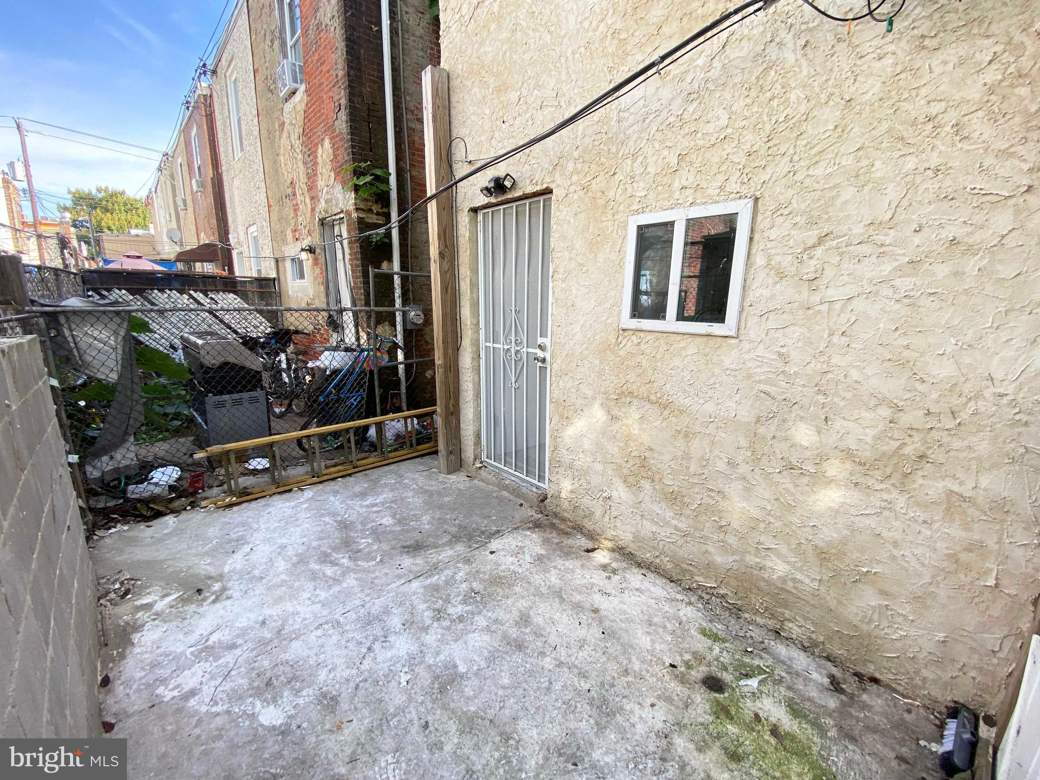 KENSINGTON - Residential Lease