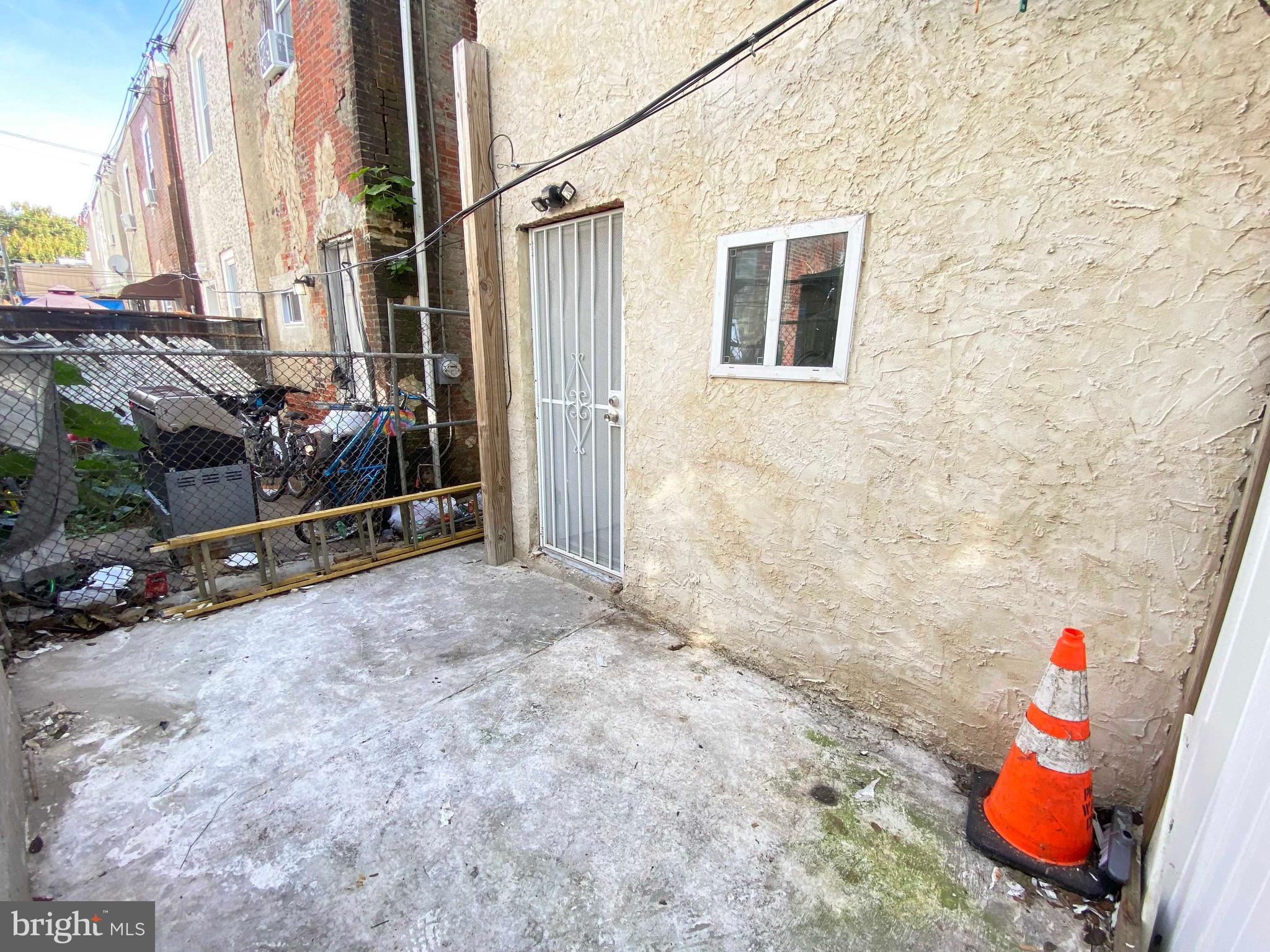 KENSINGTON - Residential Lease