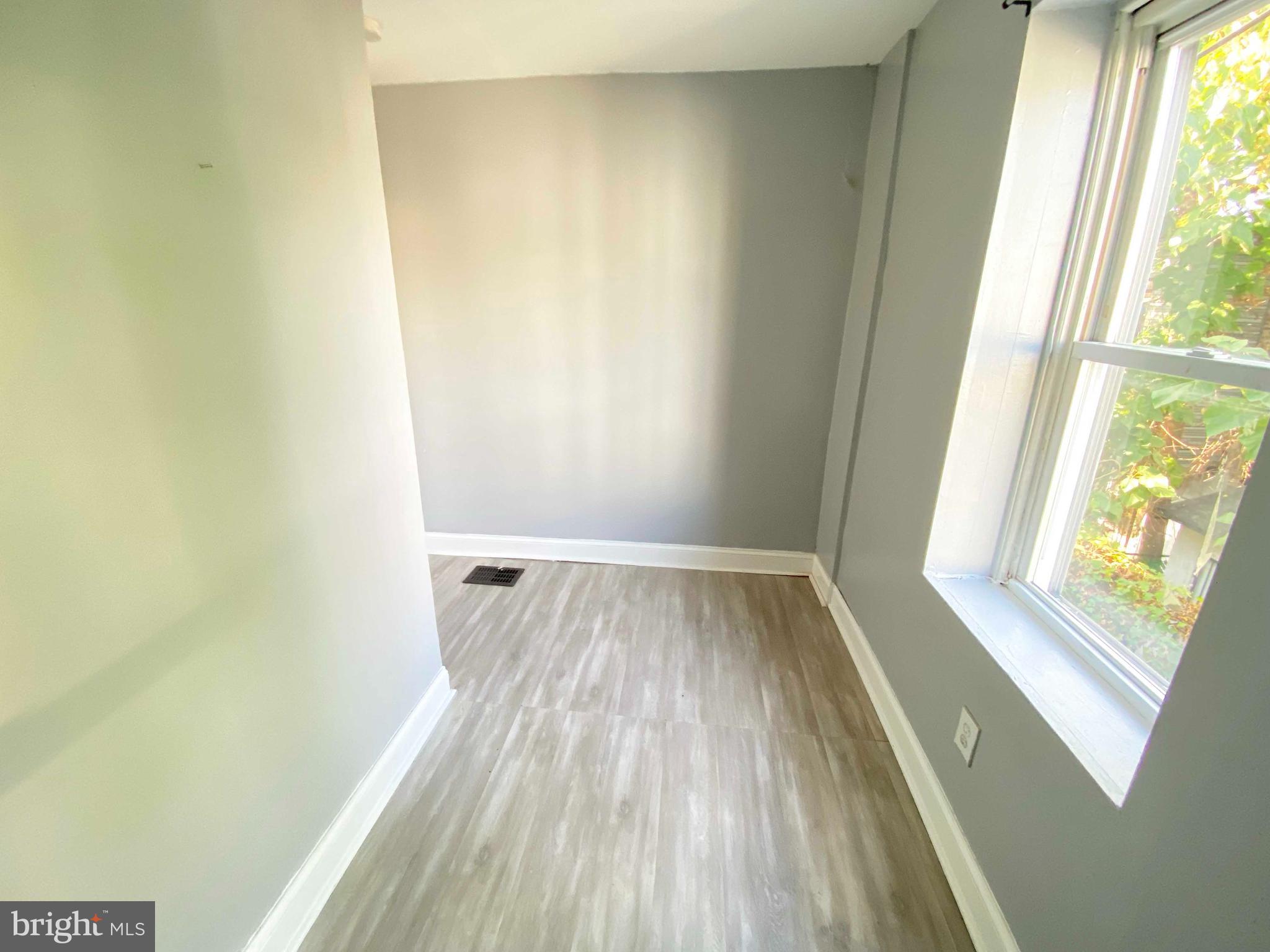 KENSINGTON - Residential Lease