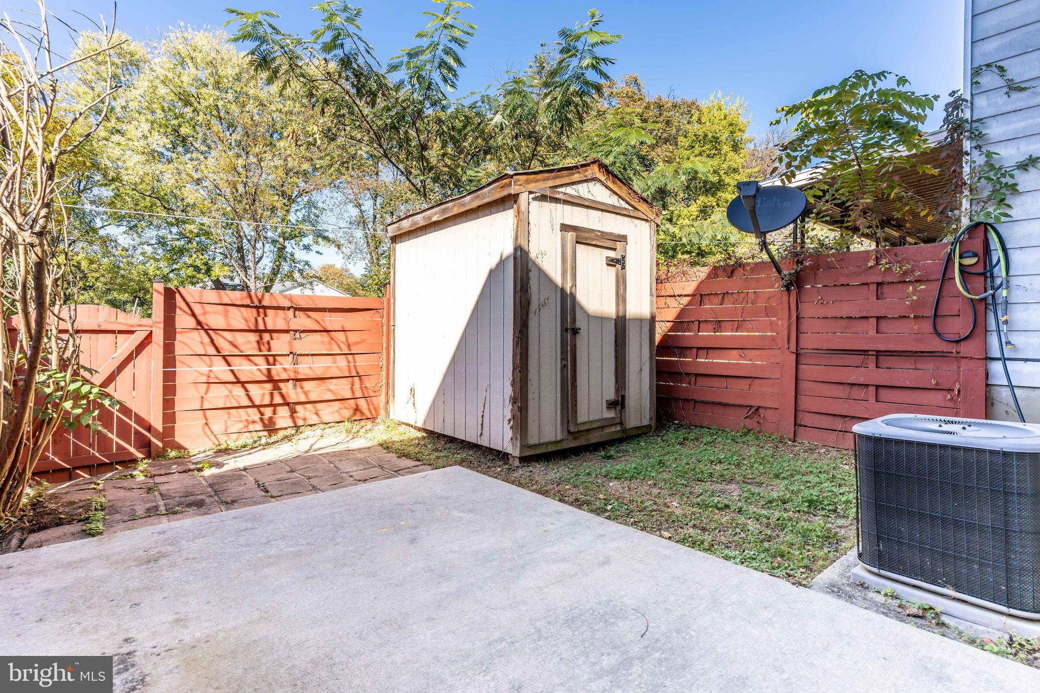 WILLOWBROOK - Residential Lease