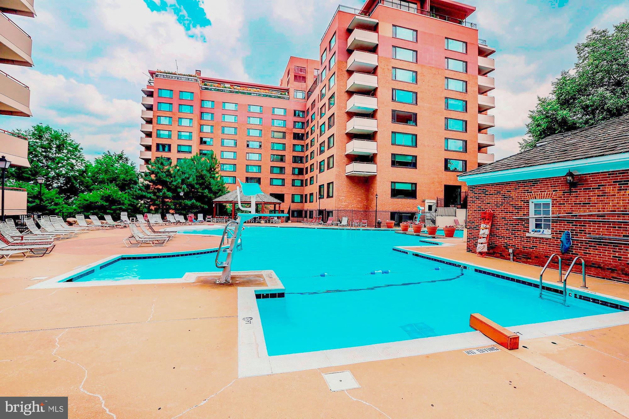 RIVER PLACE NORTH - Residential Lease