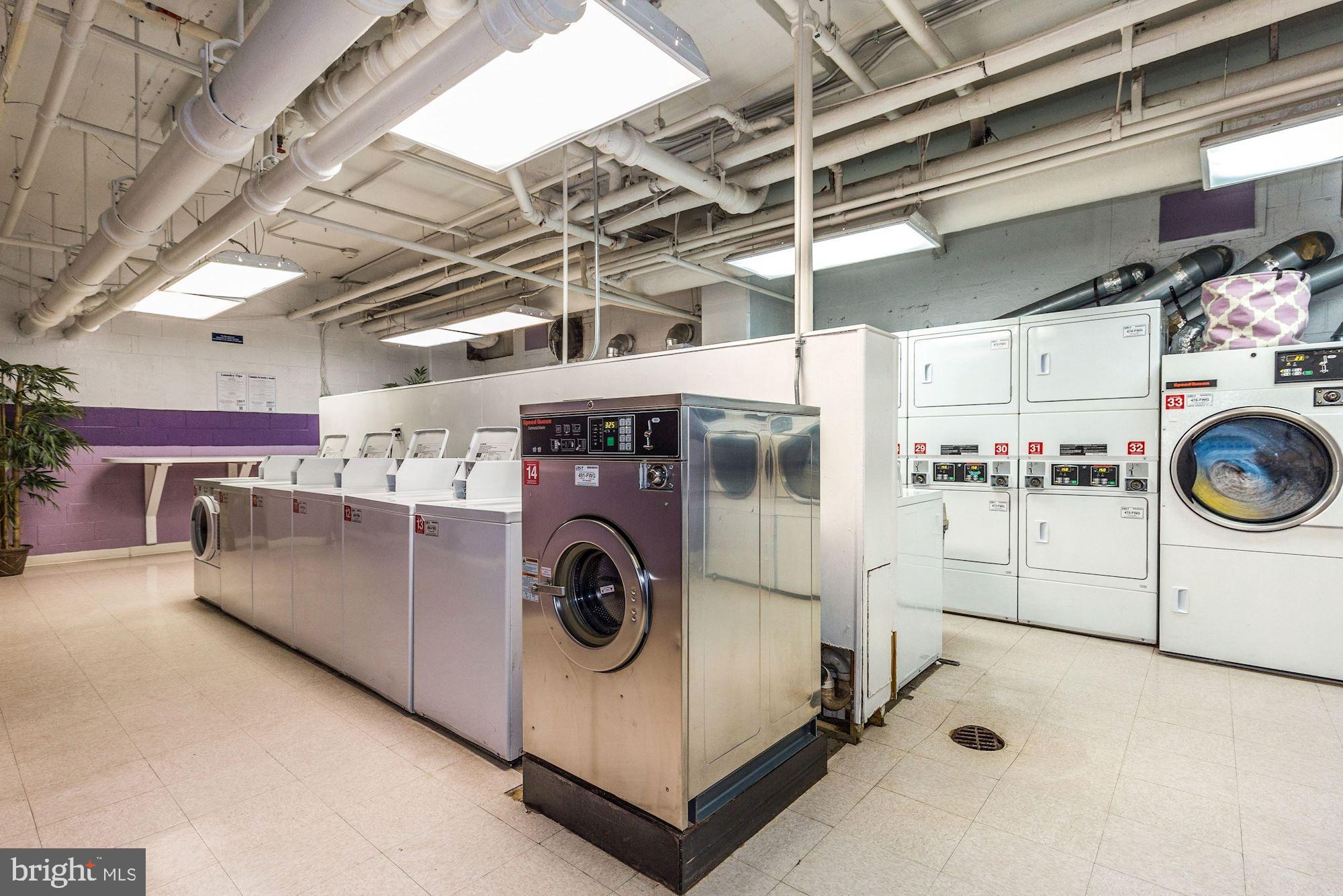 RIVER PLACE NORTH - Residential Lease