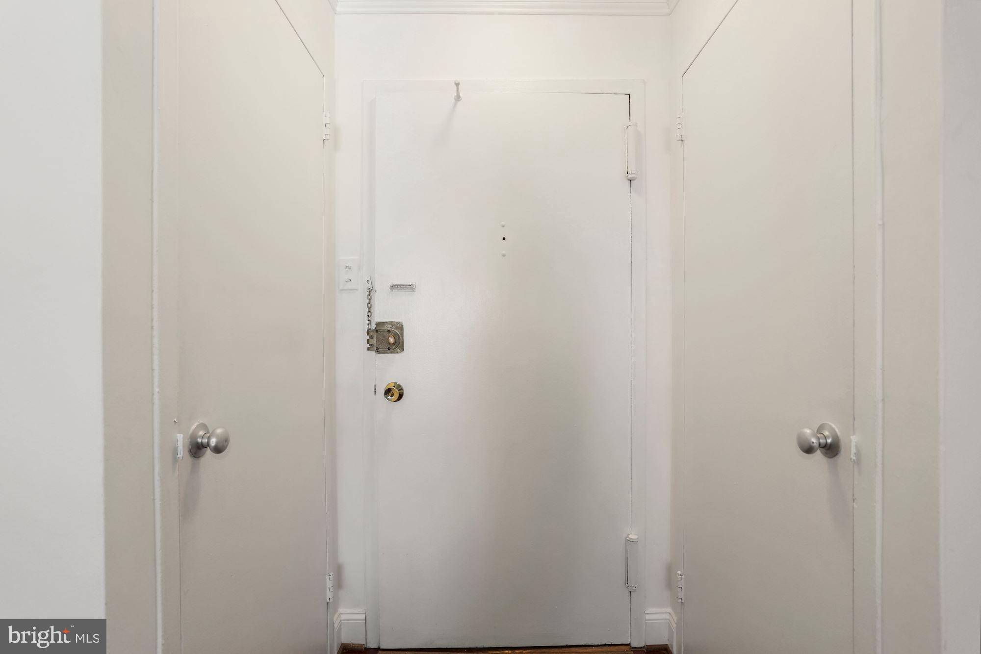 RIVER PLACE NORTH - Residential Lease