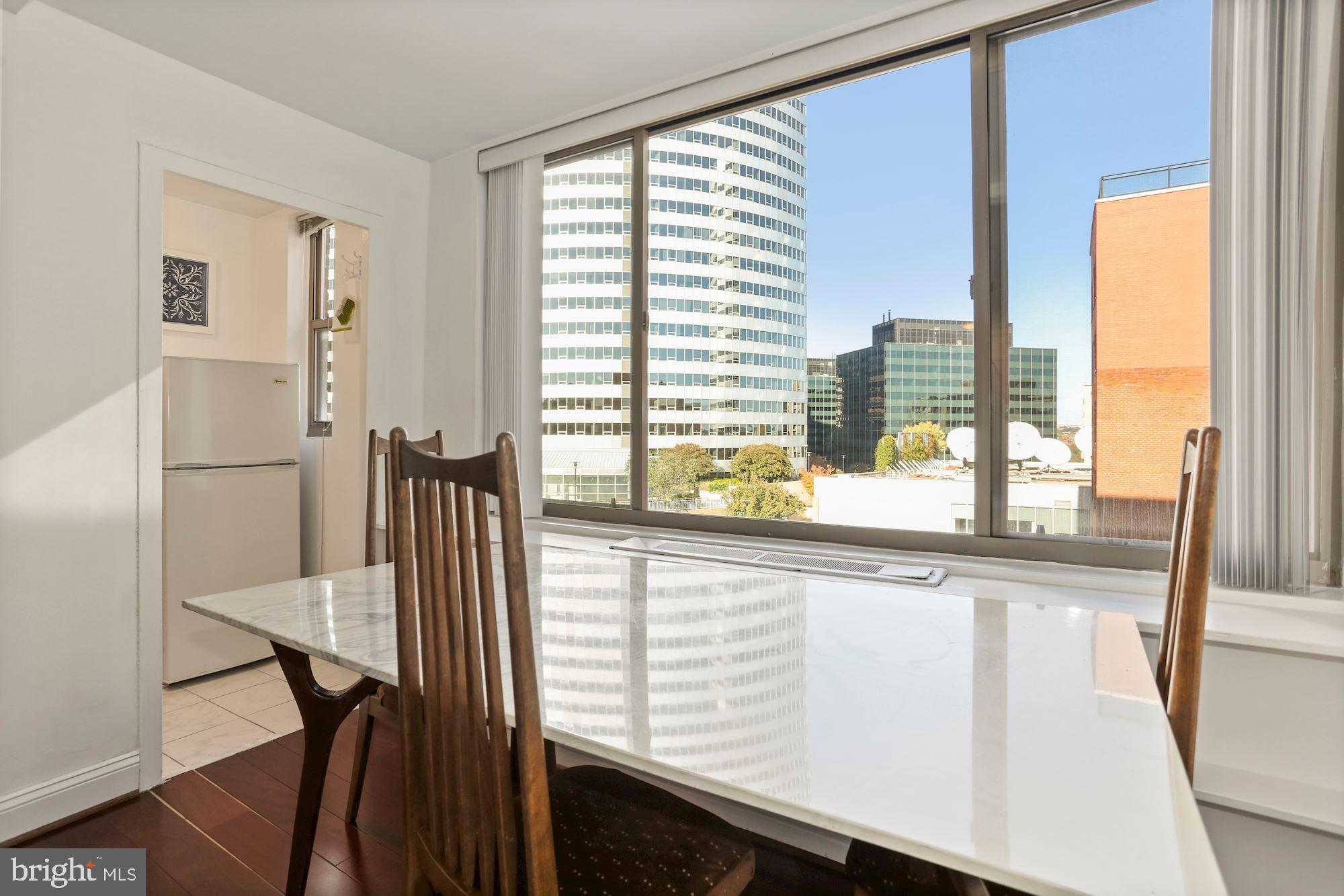 RIVER PLACE NORTH - Residential Lease