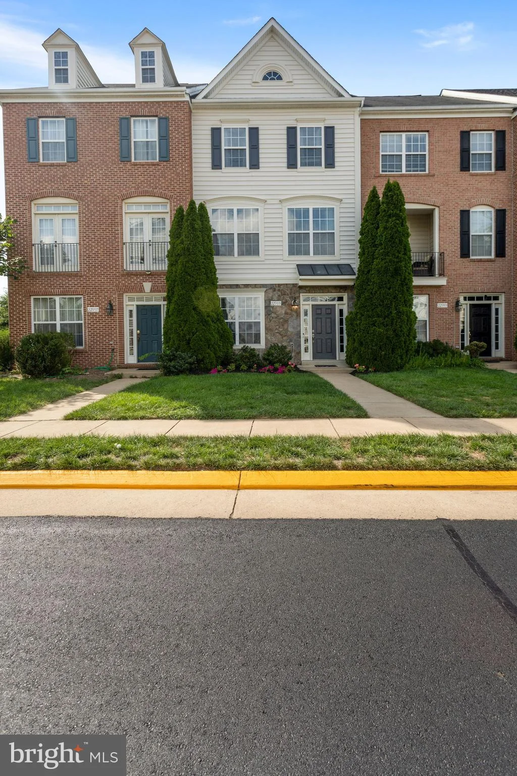 22995 Eversole Terrace, Brambleton, VA 20148