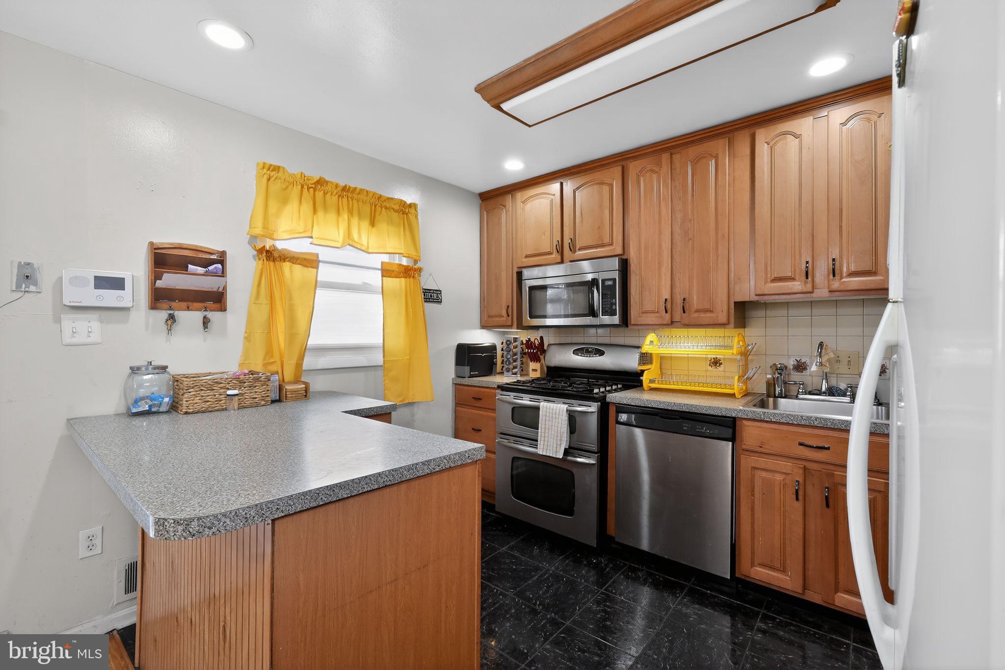 INDEPENDENCE HILLS - Residential