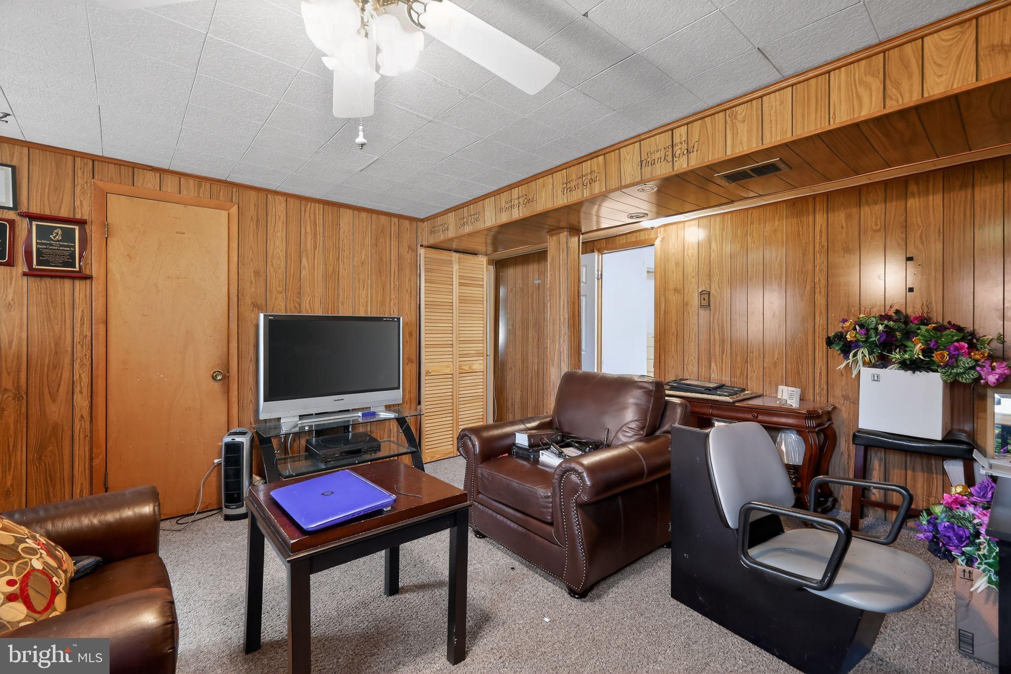 INDEPENDENCE HILLS - Residential