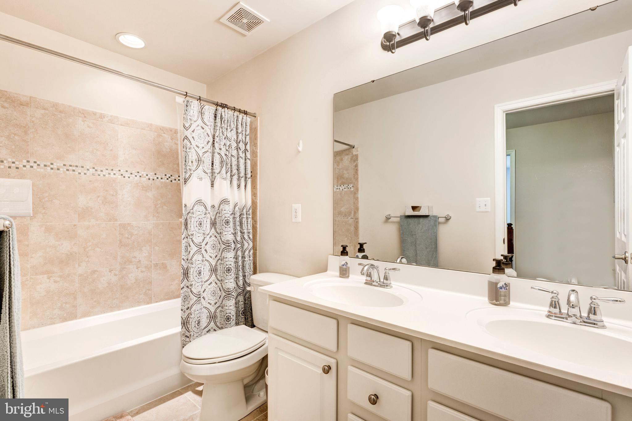 BOLTON HILL - Residential