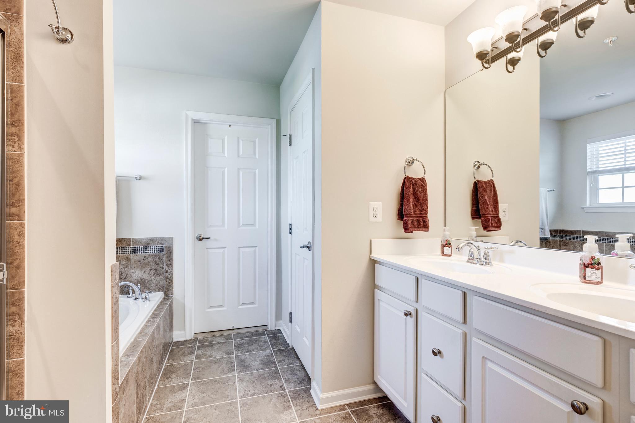 BOLTON HILL - Residential