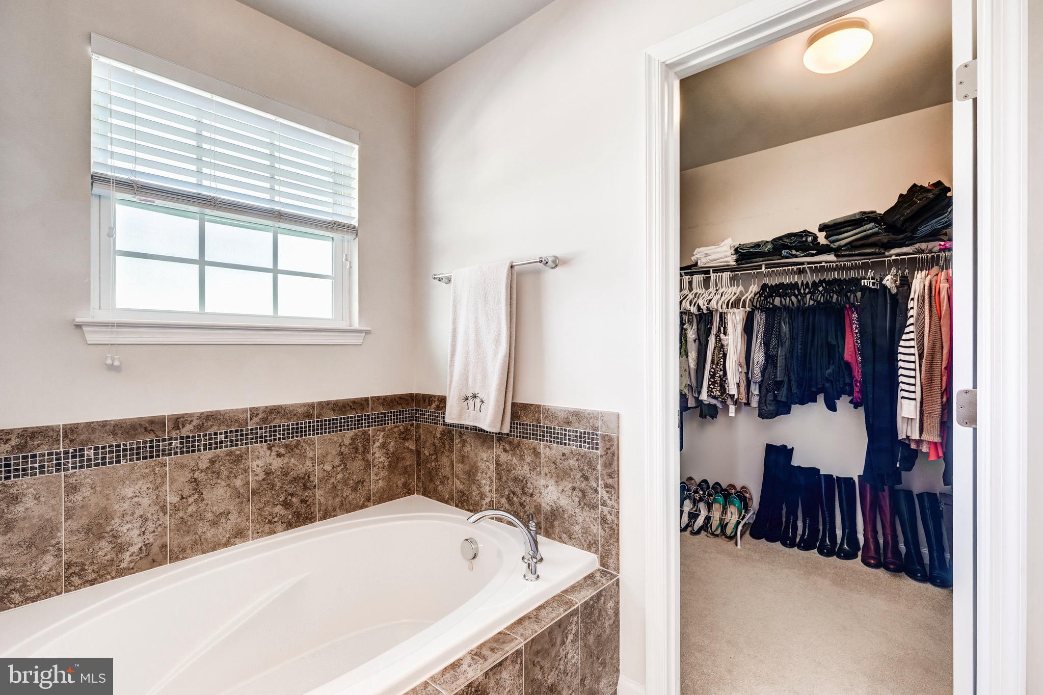 BOLTON HILL - Residential