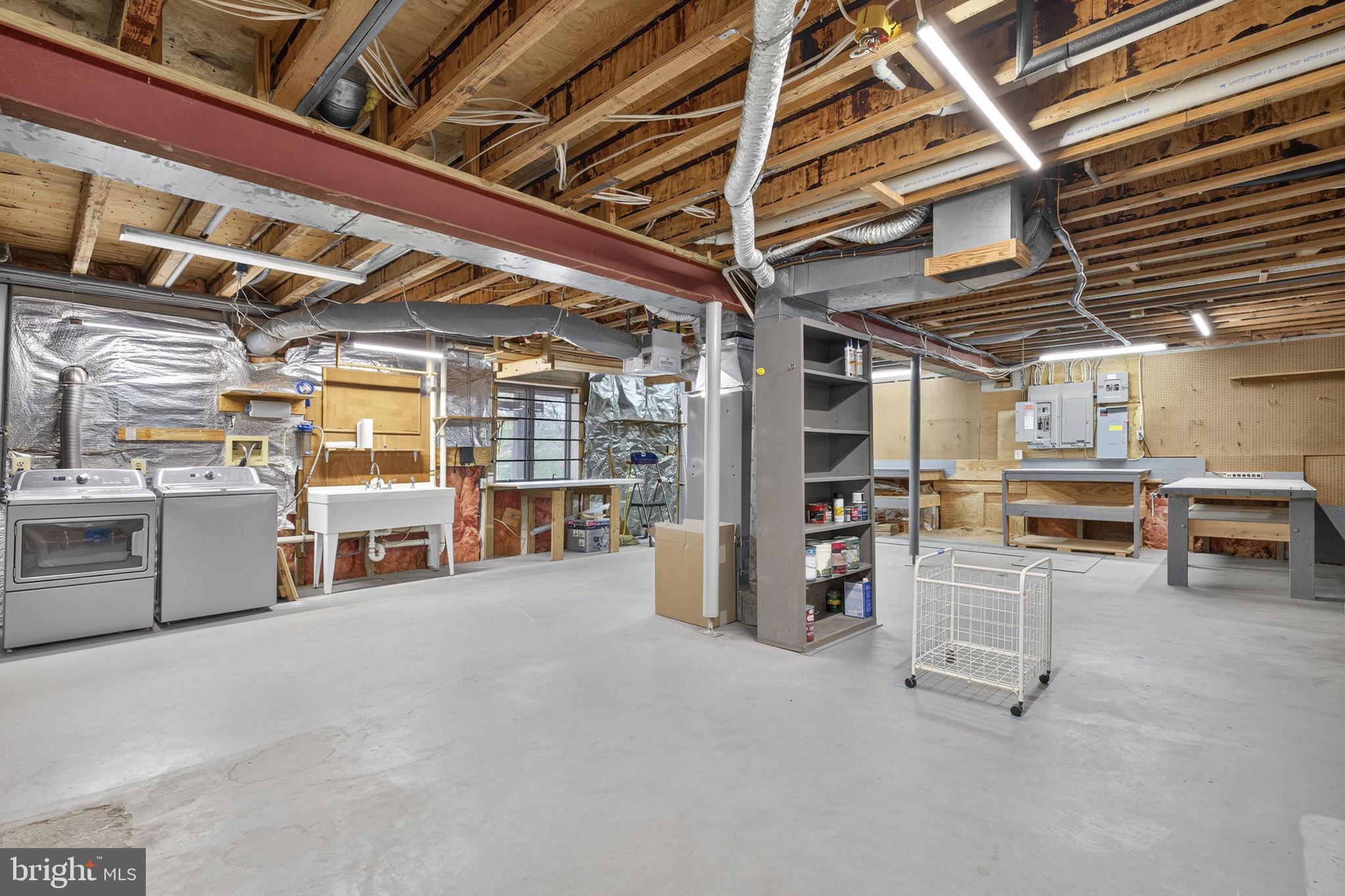 COOPER COMM/NORTH WALES - Residential