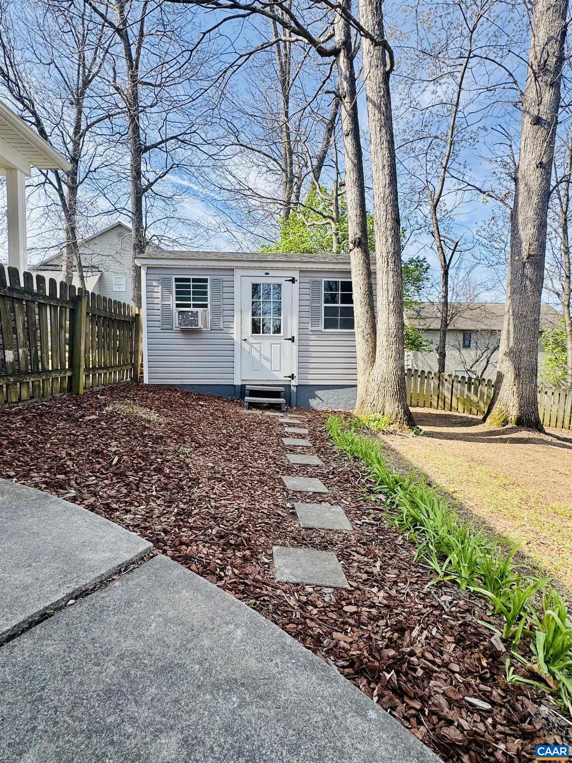 TEAVERTON - Residential