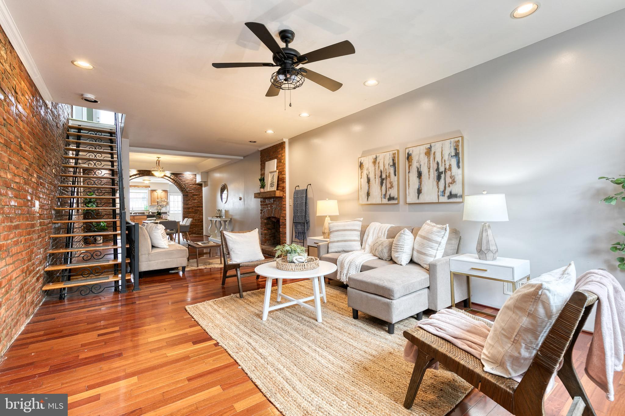 HIGHLANDTOWN - Residential