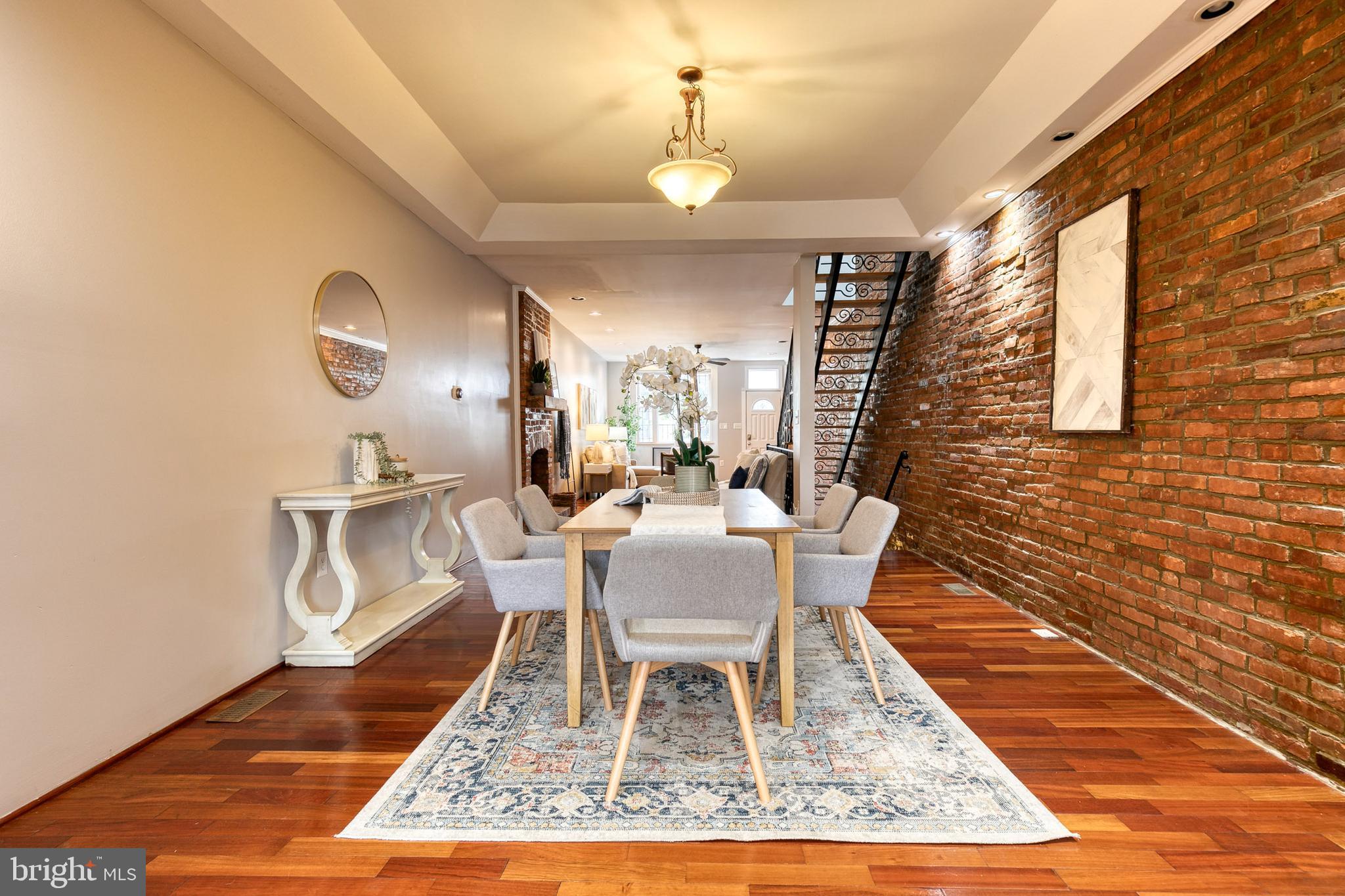 HIGHLANDTOWN - Residential