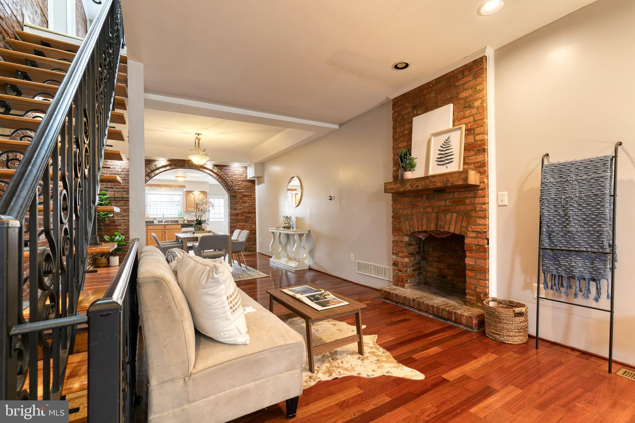 HIGHLANDTOWN - Residential