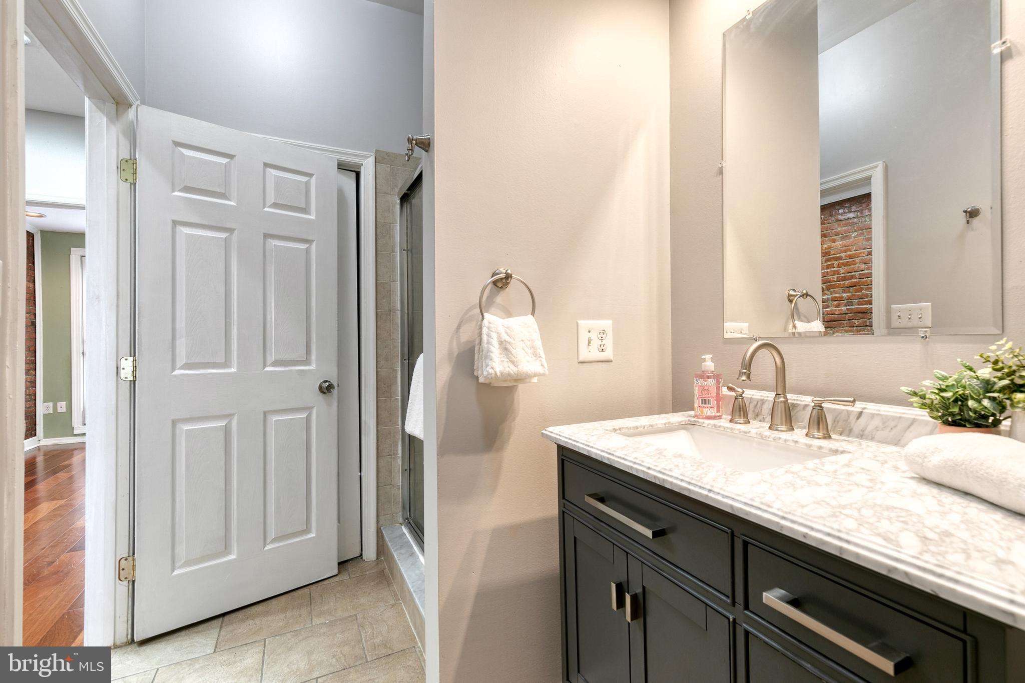 HIGHLANDTOWN - Residential