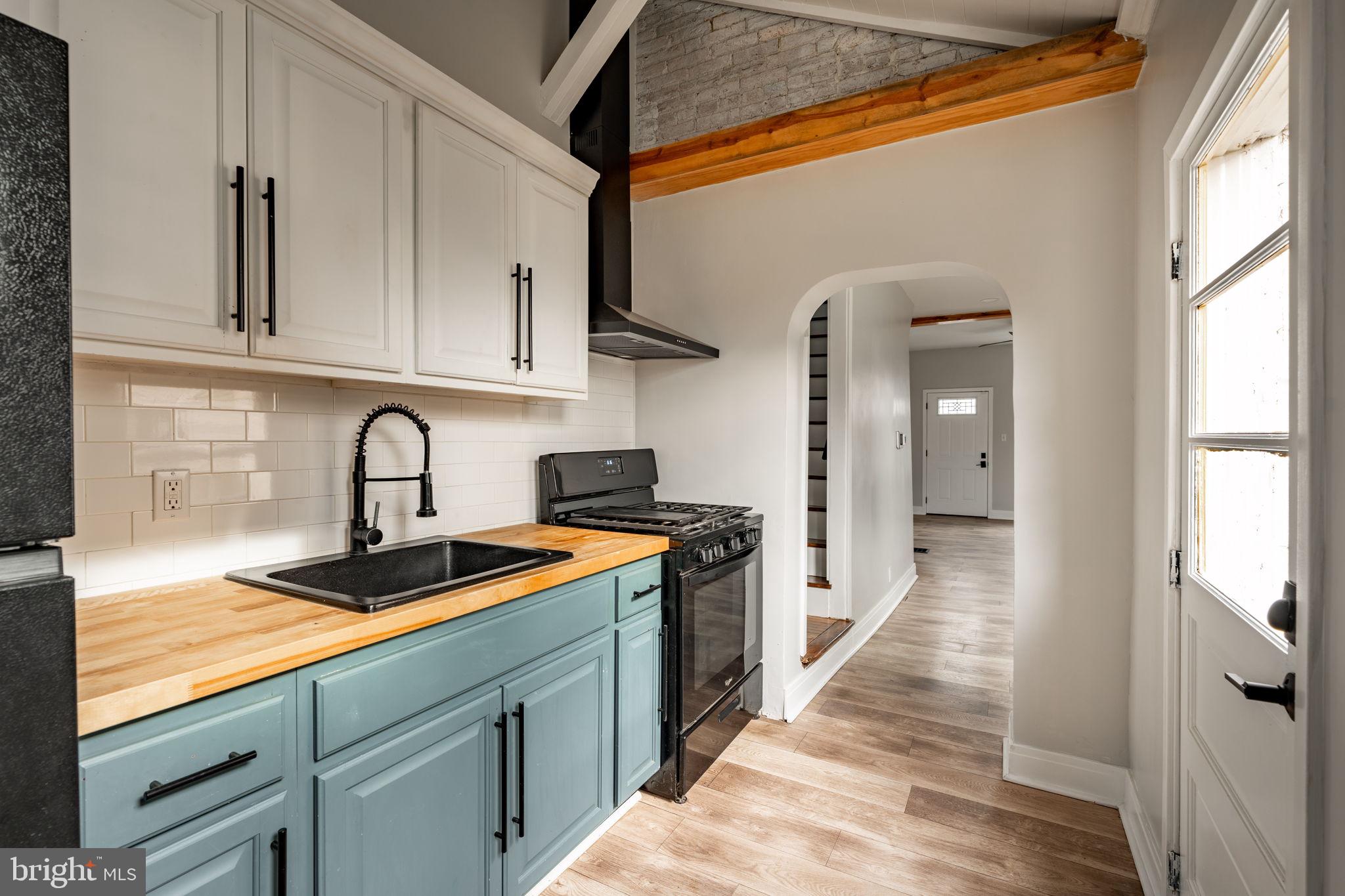 CABBAGE HILL - Residential