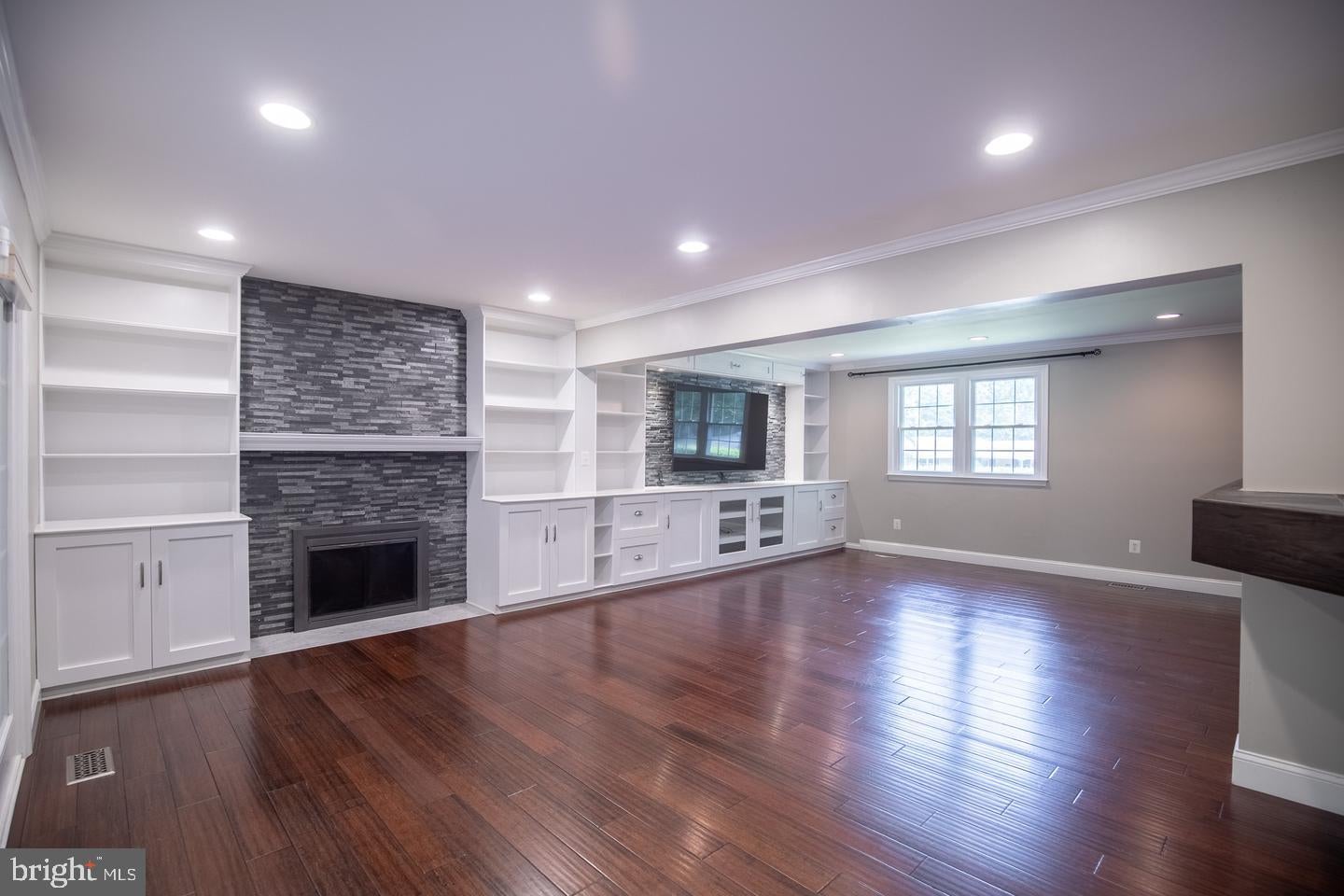 4836 GAINSBOROUGH DRIVE