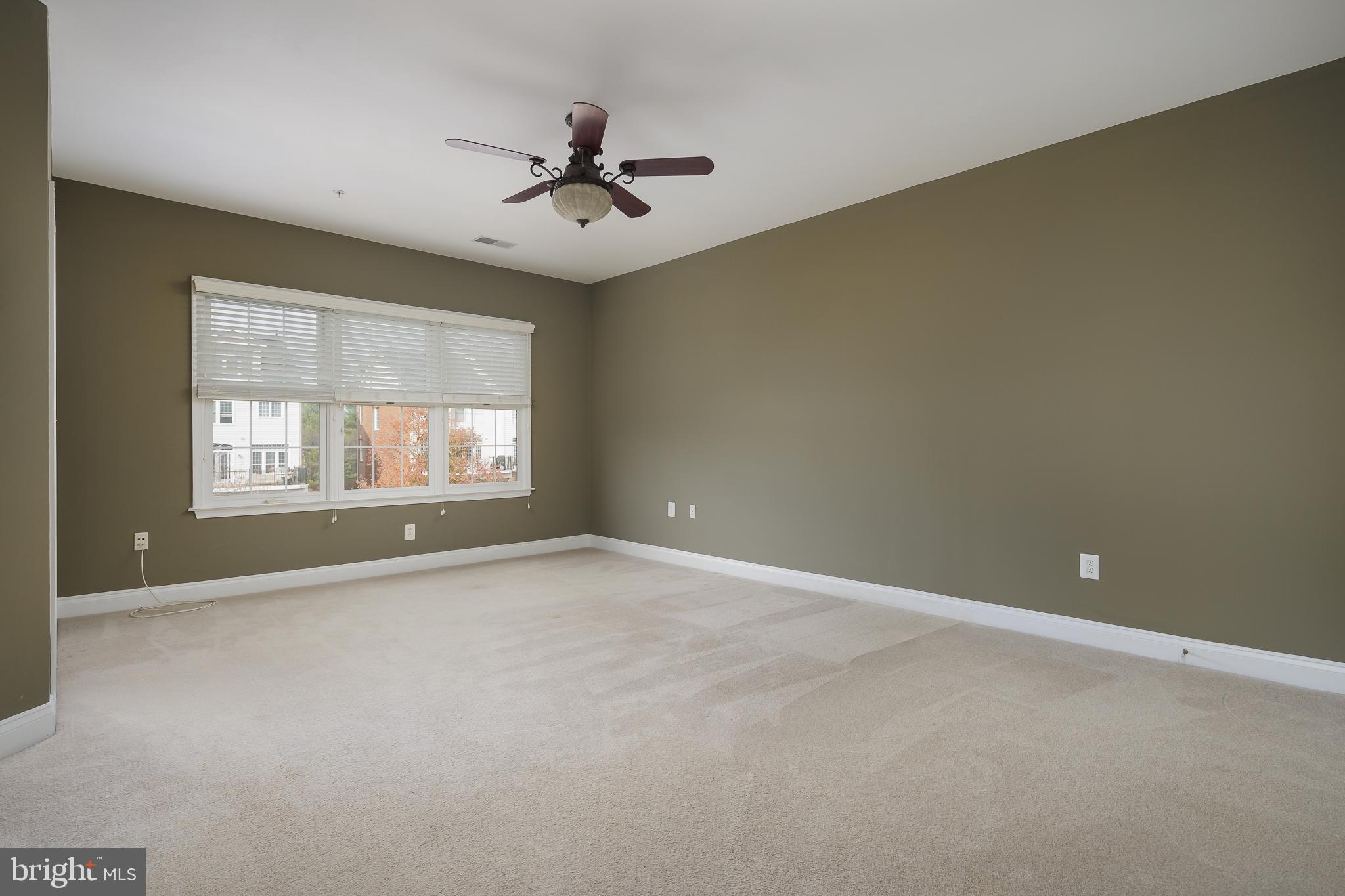 RIVER CREEK - Residential