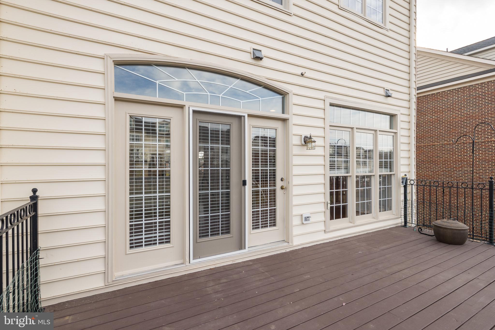 RIVER CREEK - Residential