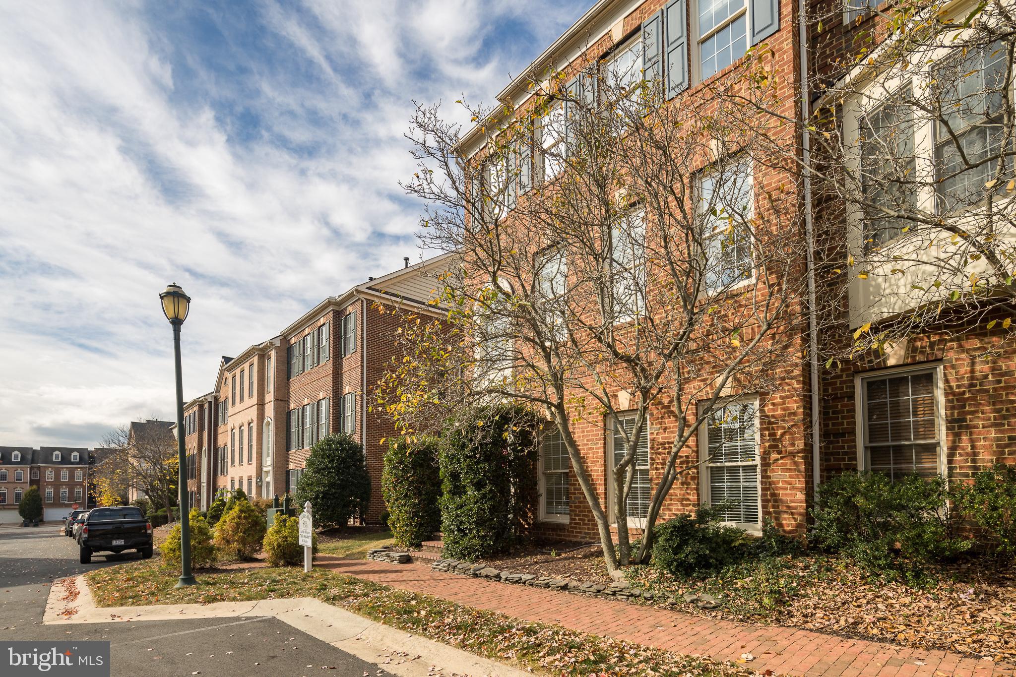 RIVER CREEK - Residential