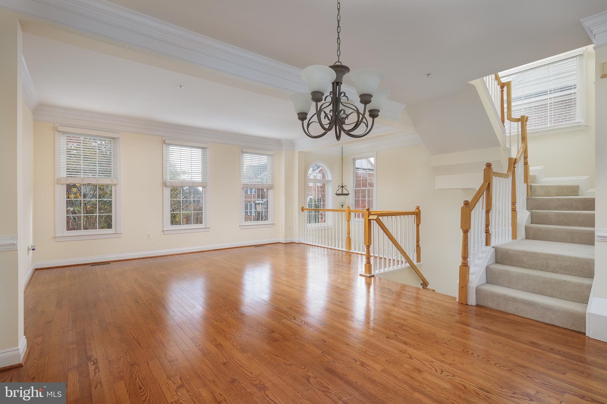 RIVER CREEK - Residential