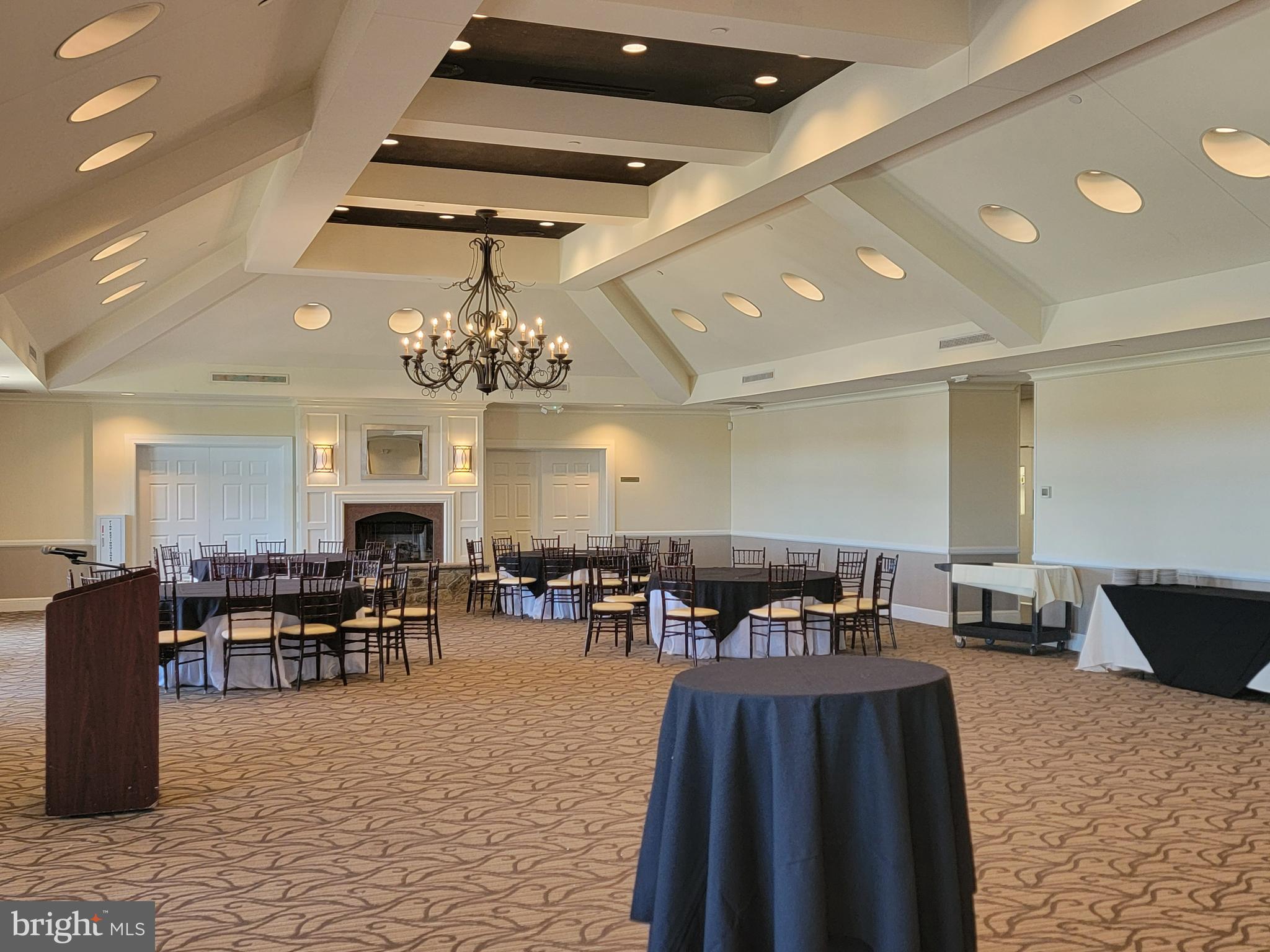 RIVER CREEK - Residential