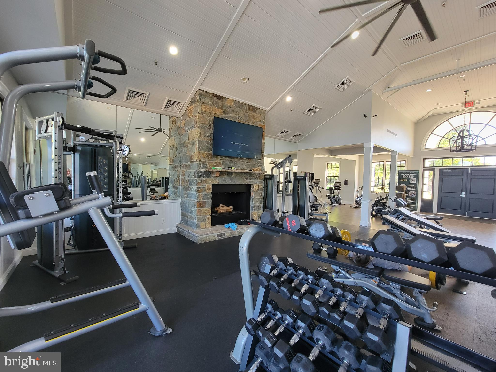 RIVER CREEK - Residential